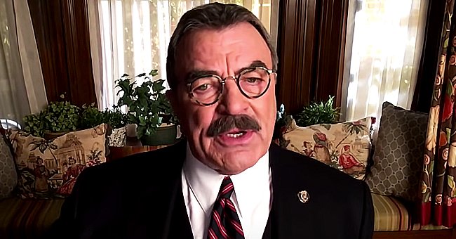Tom Selleck pictured on "The Drew Barrymore Show" 2021. | Photo: Youtube.com/The Drew Barrymore Show