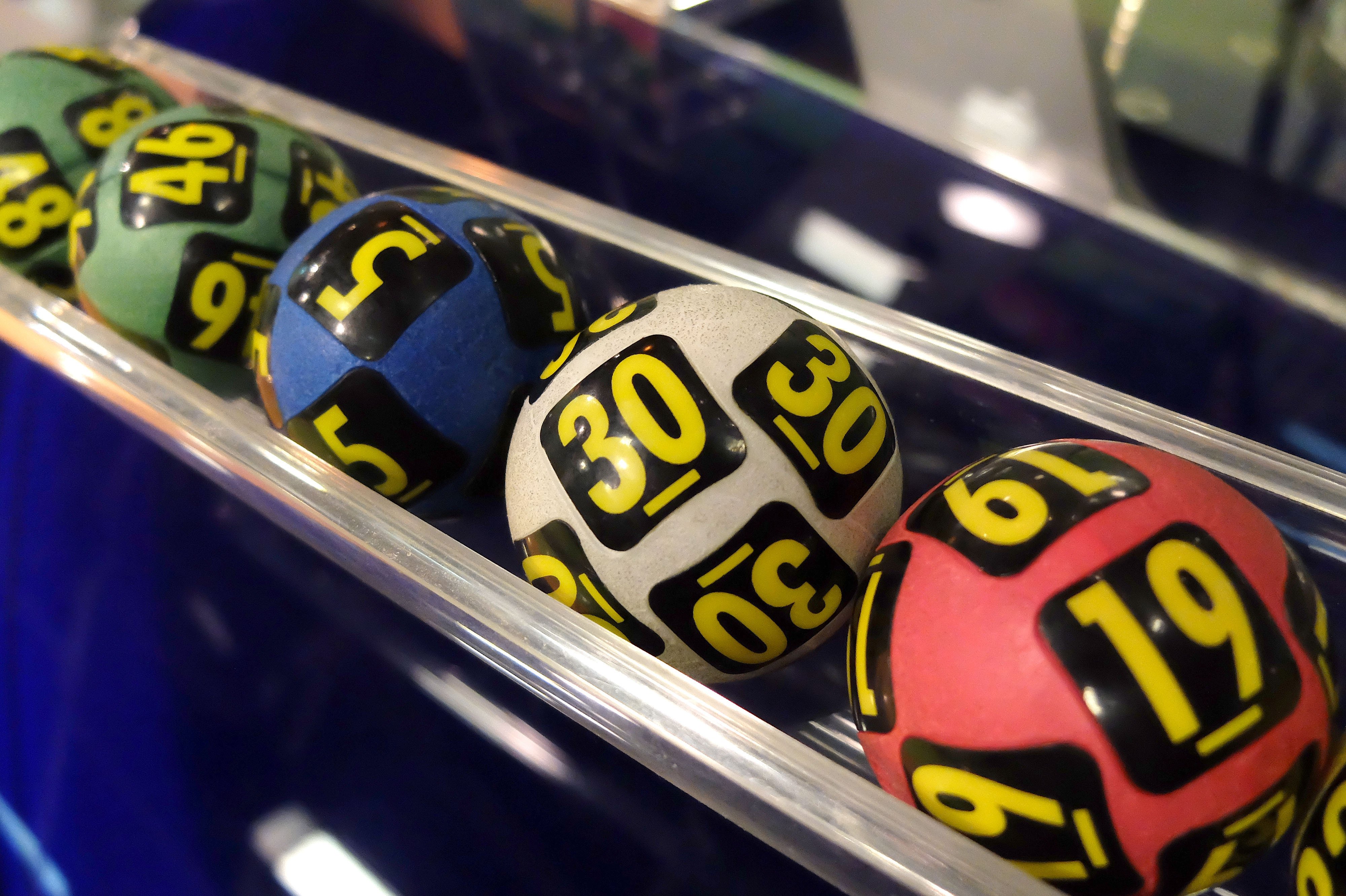 Lottery balls during the extraction of the winning numbers | Photo: Shutterstock