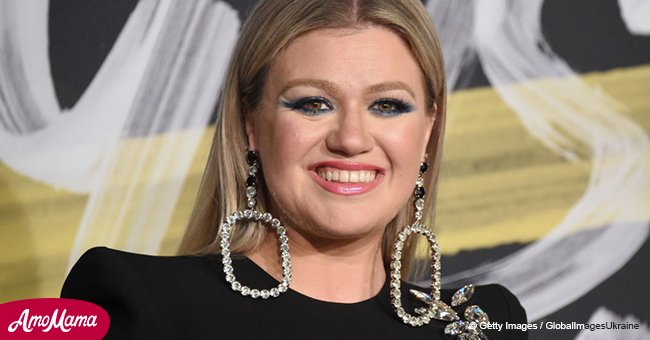 Kelly Clarkson shares lovely family photo of her 2 kids