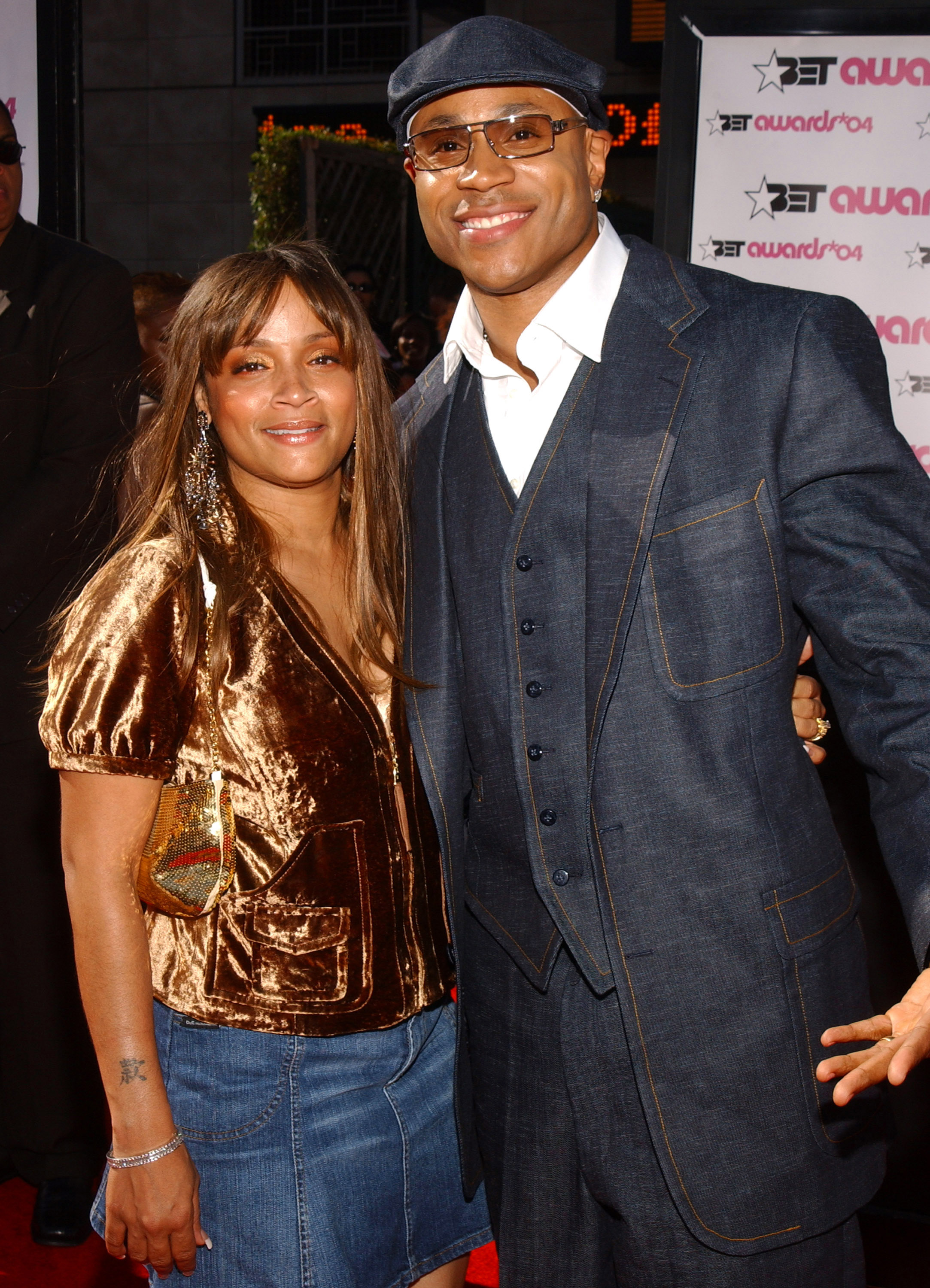 LL Cool J and wife Simone Smith during 4th Annual BET Awards on June 29, 2004 | Source: Getty Images