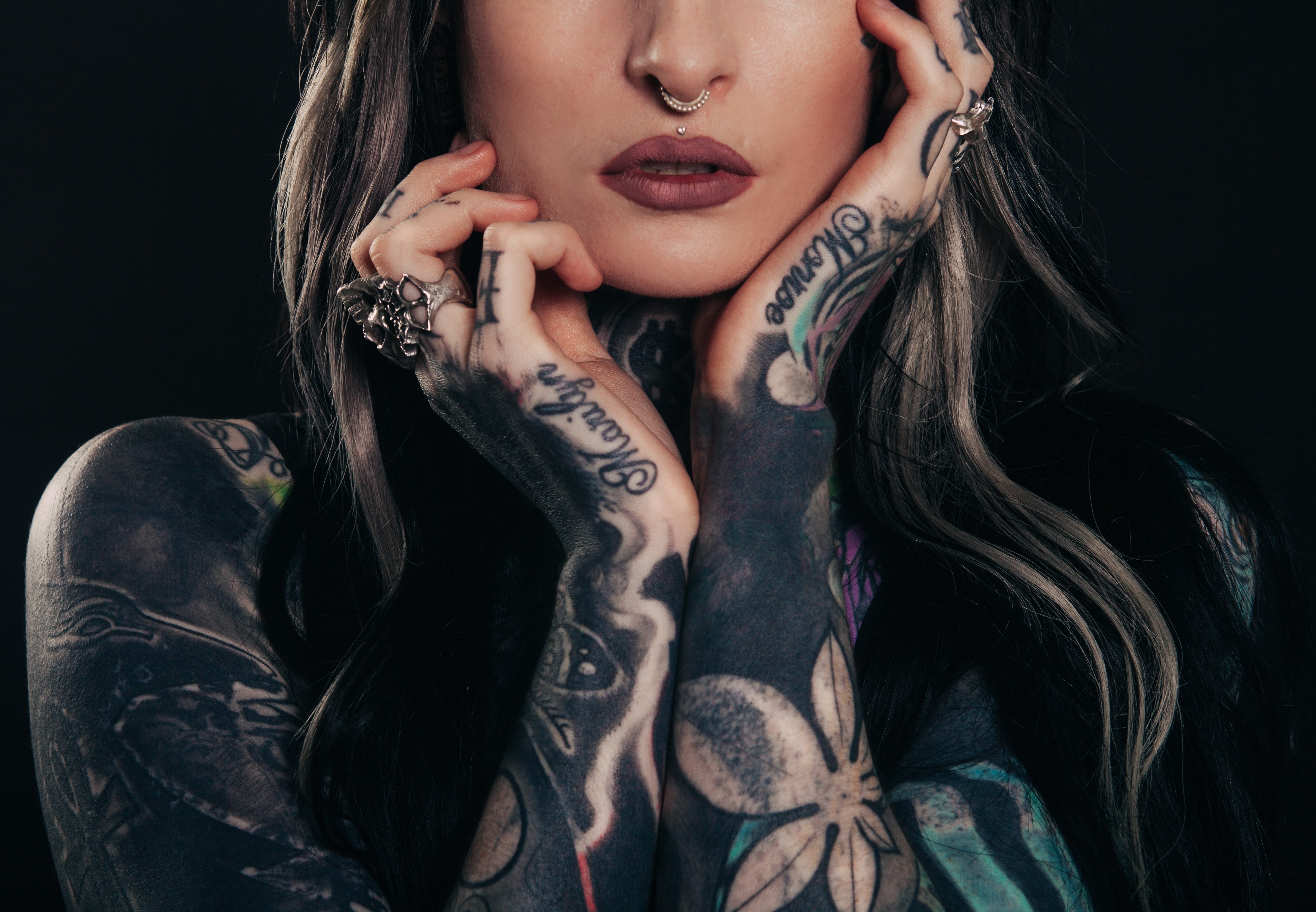 A girl with tattoos | Source: Unsplash.com