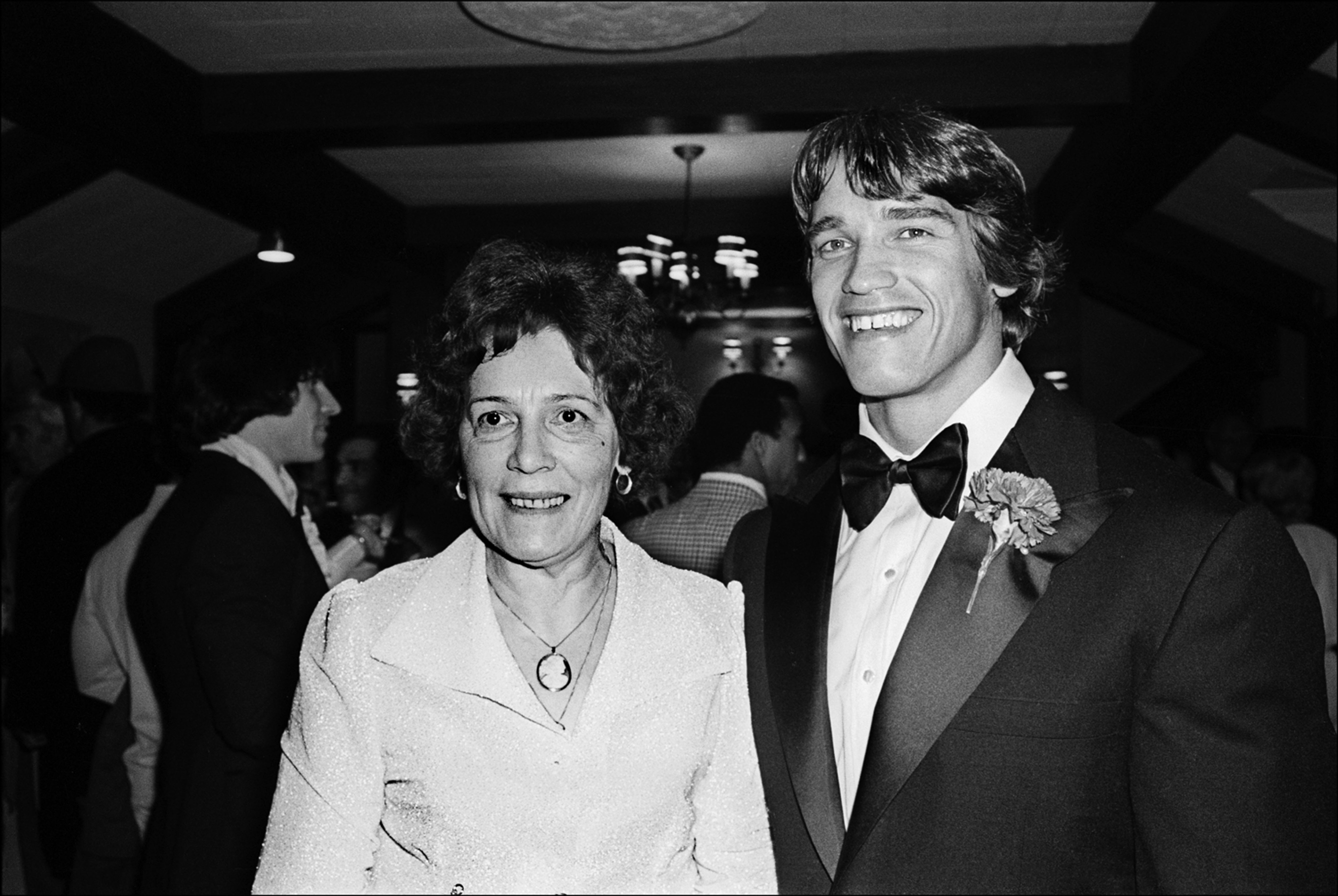 Aurelia and Arnold Schwarzenegger at the premiere of "Pumping Iron," in New York on January 17, 1977 | Source: Getty Images