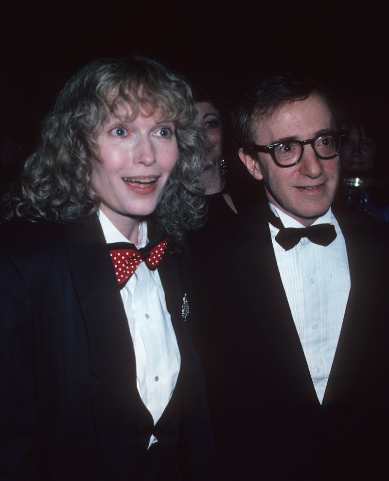 Woody Allen and Mia Farrow on April 14, 1986 at the Waldorf Hotel in New York City | Photo: Getty Images