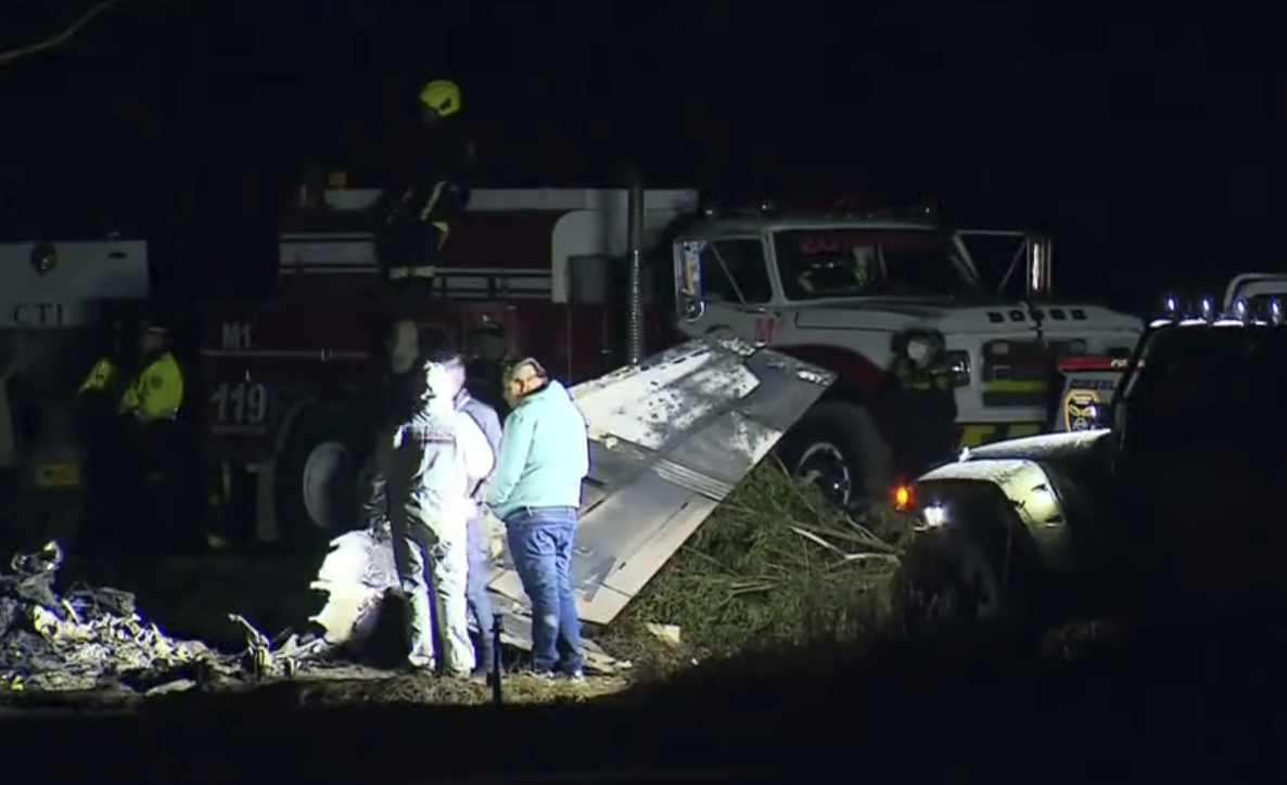 The plane crash that claimed the lives of Yeison Jiménez and six members of his team, from a post dated January 11, 2026 | Source: Youtube/@PeriodicoElColombiano_