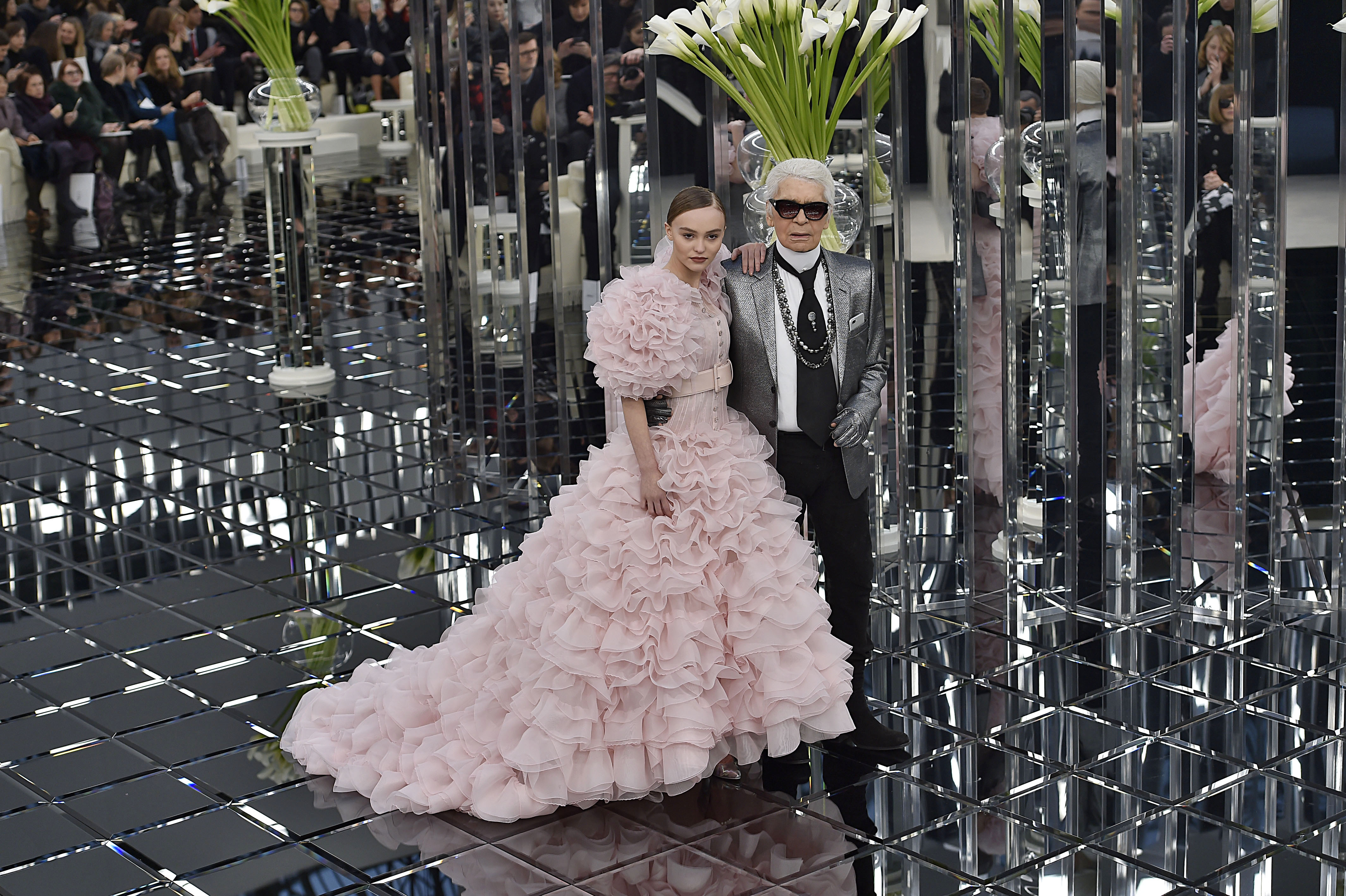 Lily-Rose Depp and Karl Lagerfeld on January 24, 2017, in Paris, France | Source: Getty Images