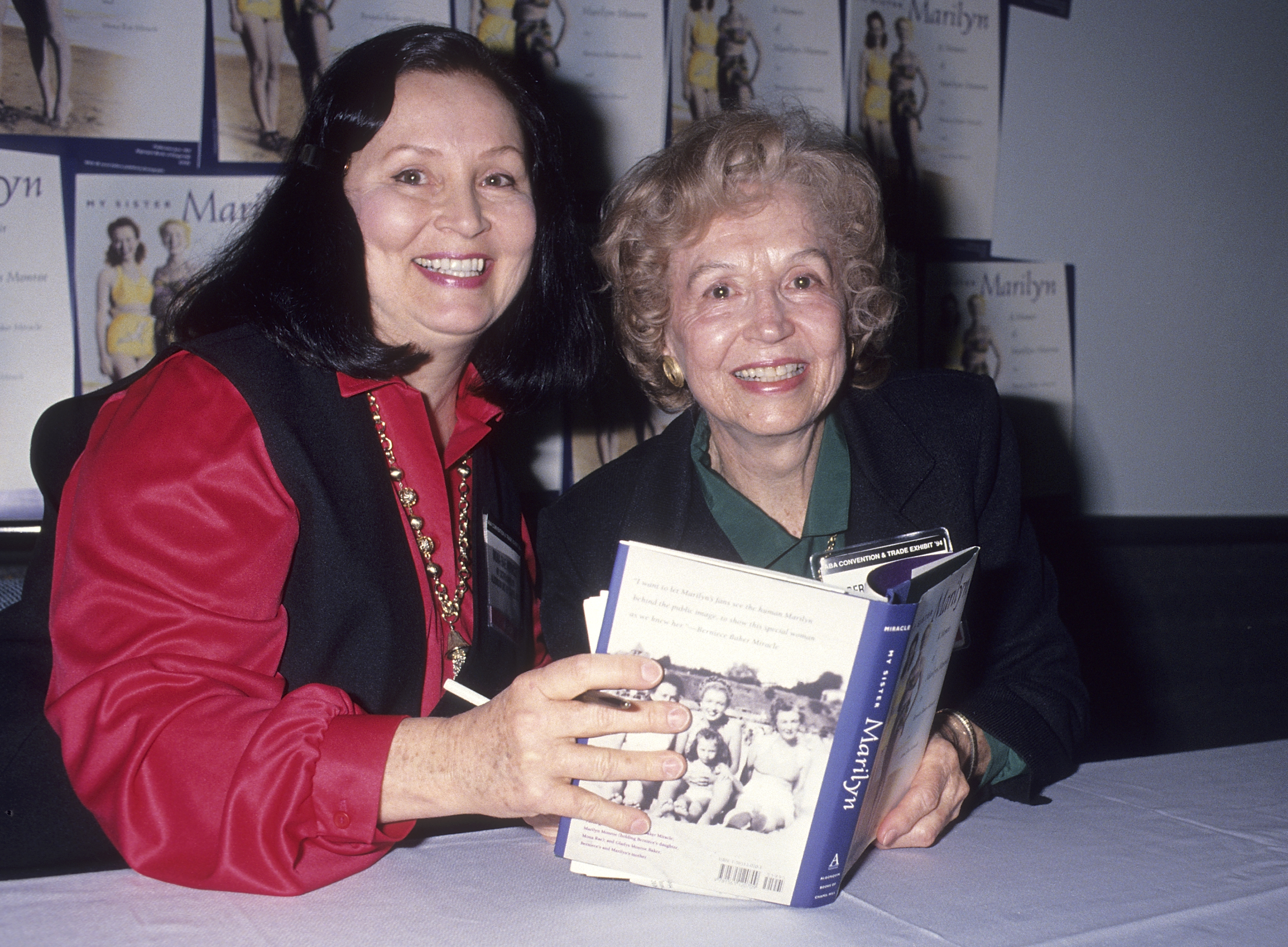 Berniece Baker Miracle and her daughter Mona Rae Miracke attend the 94th Annual American Booksellers Association Convention on May 28, 1994 in Los Angeles, California | Source: Getty Images
