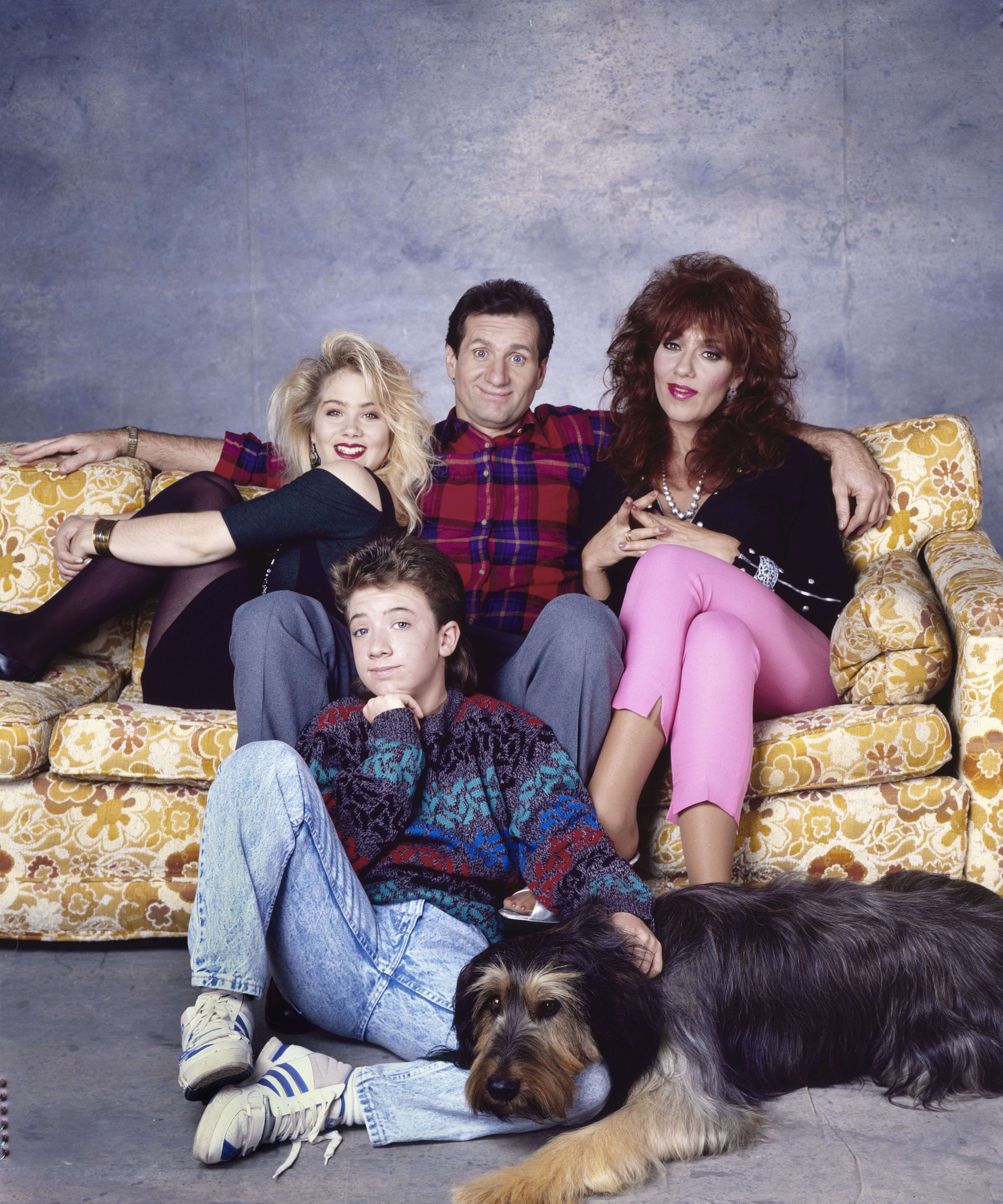 Part of the "Married... with Children" cast pictured in Los Angeles, in 1988 | Source: Getty Images