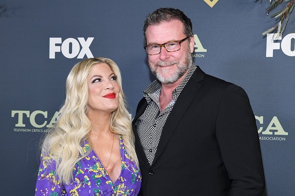 Tori Spelling and Dean McDermott attend Fox Winter TCA on February 6, 2019 | Photo: GettyImages