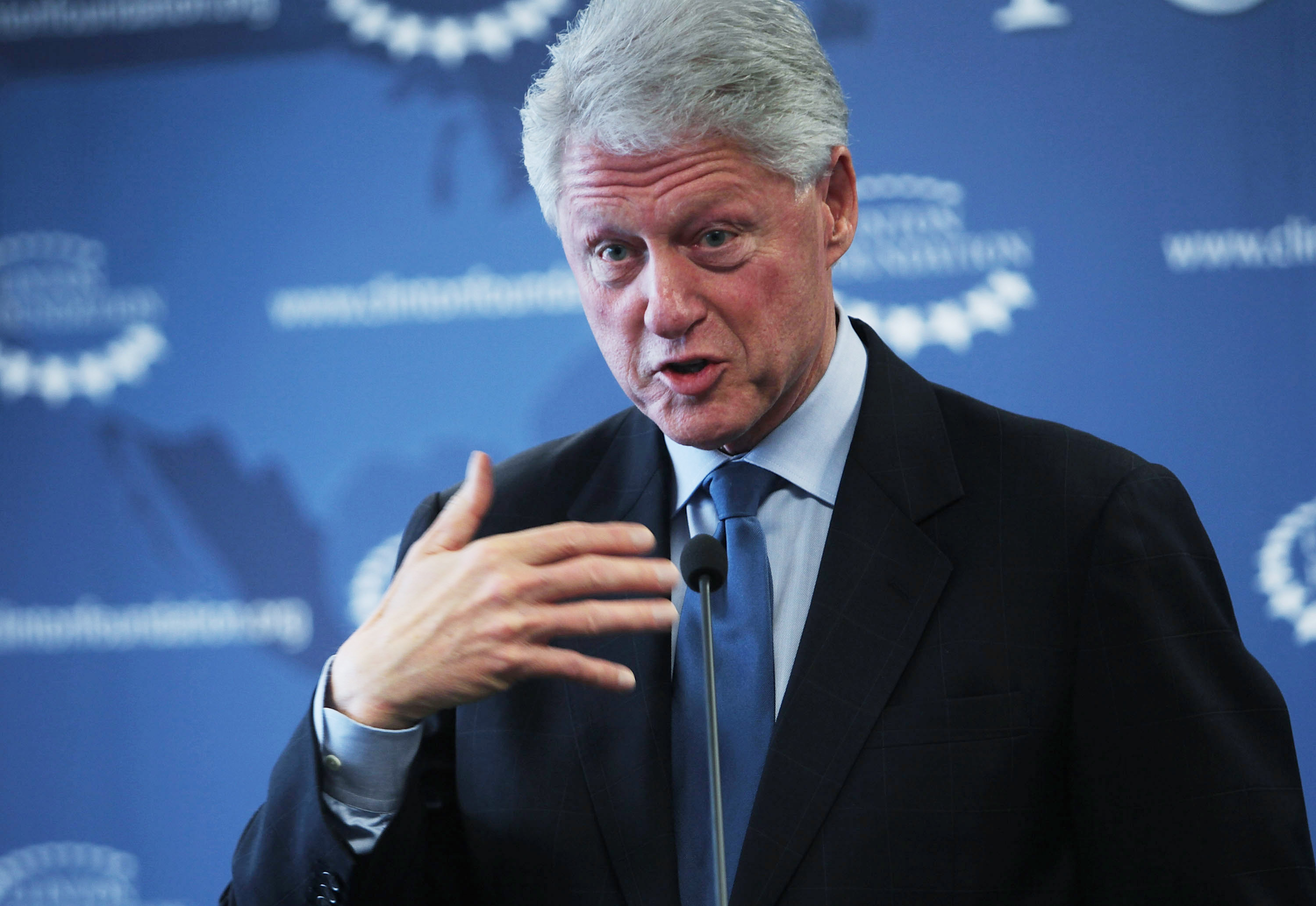 Bill Clinton holds a press conference about a childhood health initiative in New York City on February 17, 2010 | Source: Getty Images