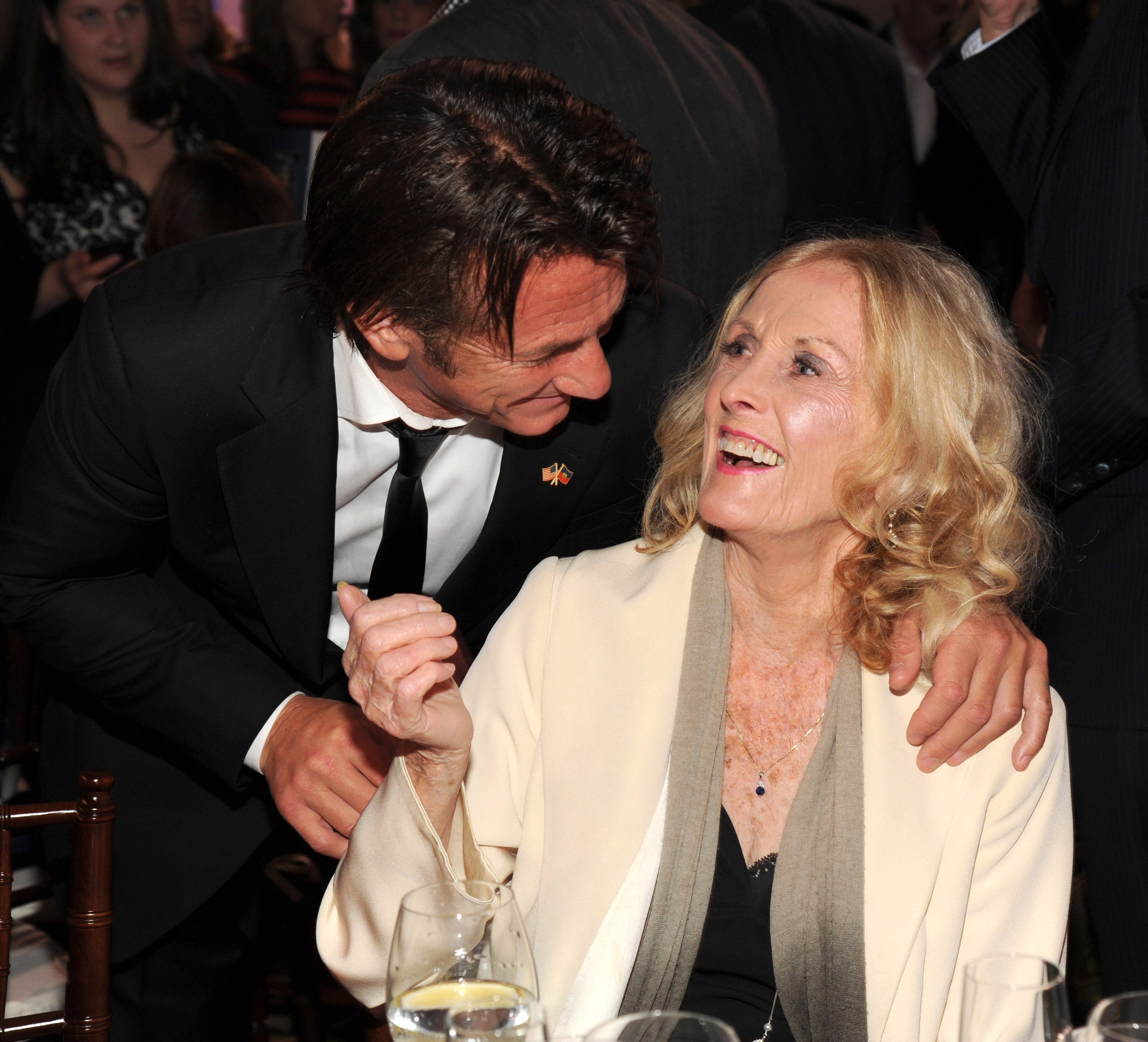 Sean Penn and Eileen Ryan Penn attend the 3rd annual Sean Penn & Friends HELP HAITI HOME Gala benefiting J/P HRO presented by Giorgio Armani at Montage Beverly Hills on January 11, 2014, in Beverly Hills, California. | Source: Getty Images