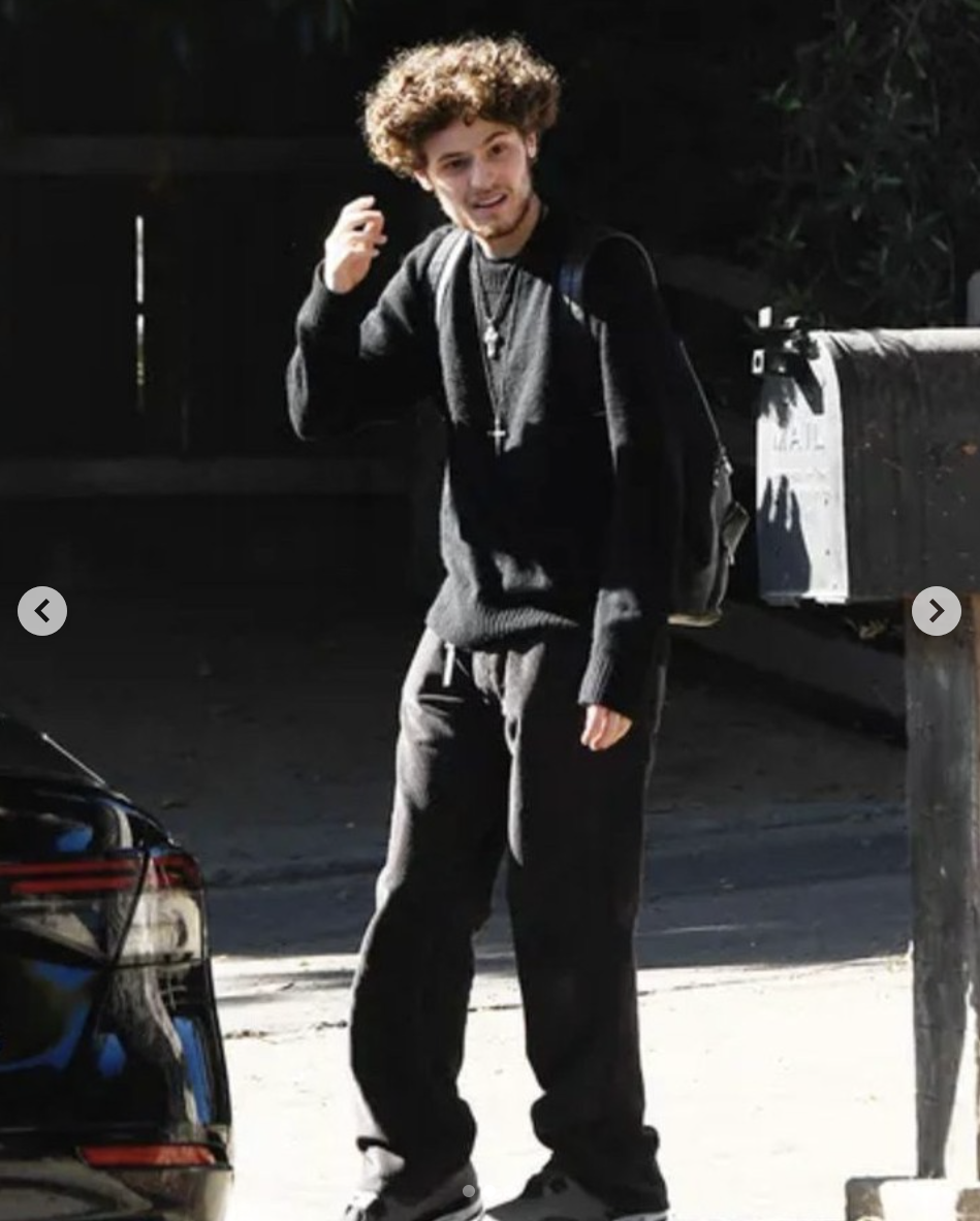 Duke Keaton photographed leaving his mother Diane Keaton's home on Sunday, October 12, 2025. | Source: Instagram/tmz_tv