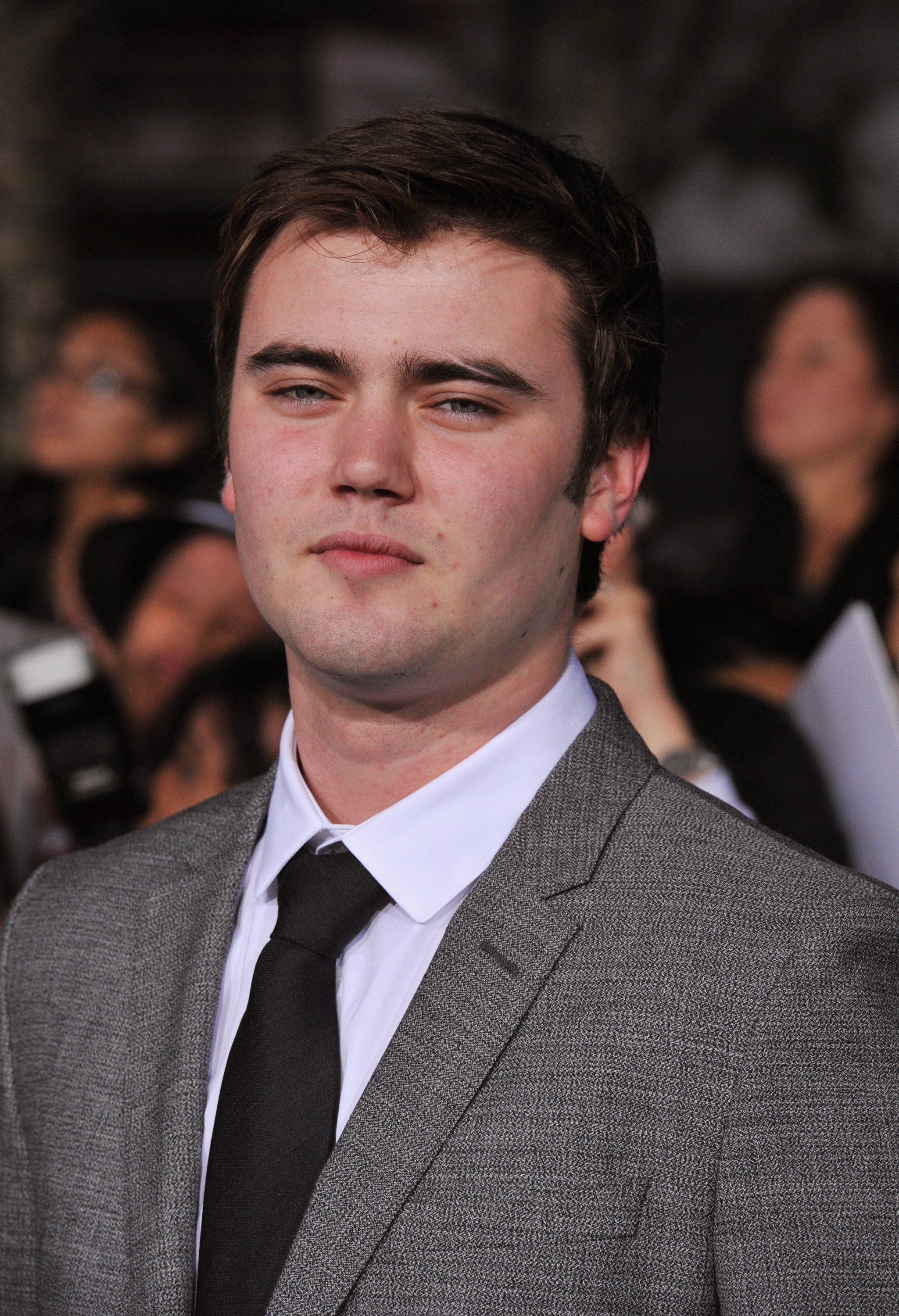 Cameron Bright arrives at "The Twilight Saga: Breaking Dawn - Part 2" premiere at the Nokia Theatre L.A. Live in Los Angeles, California on November 12, 2012 | Source: Getty Images