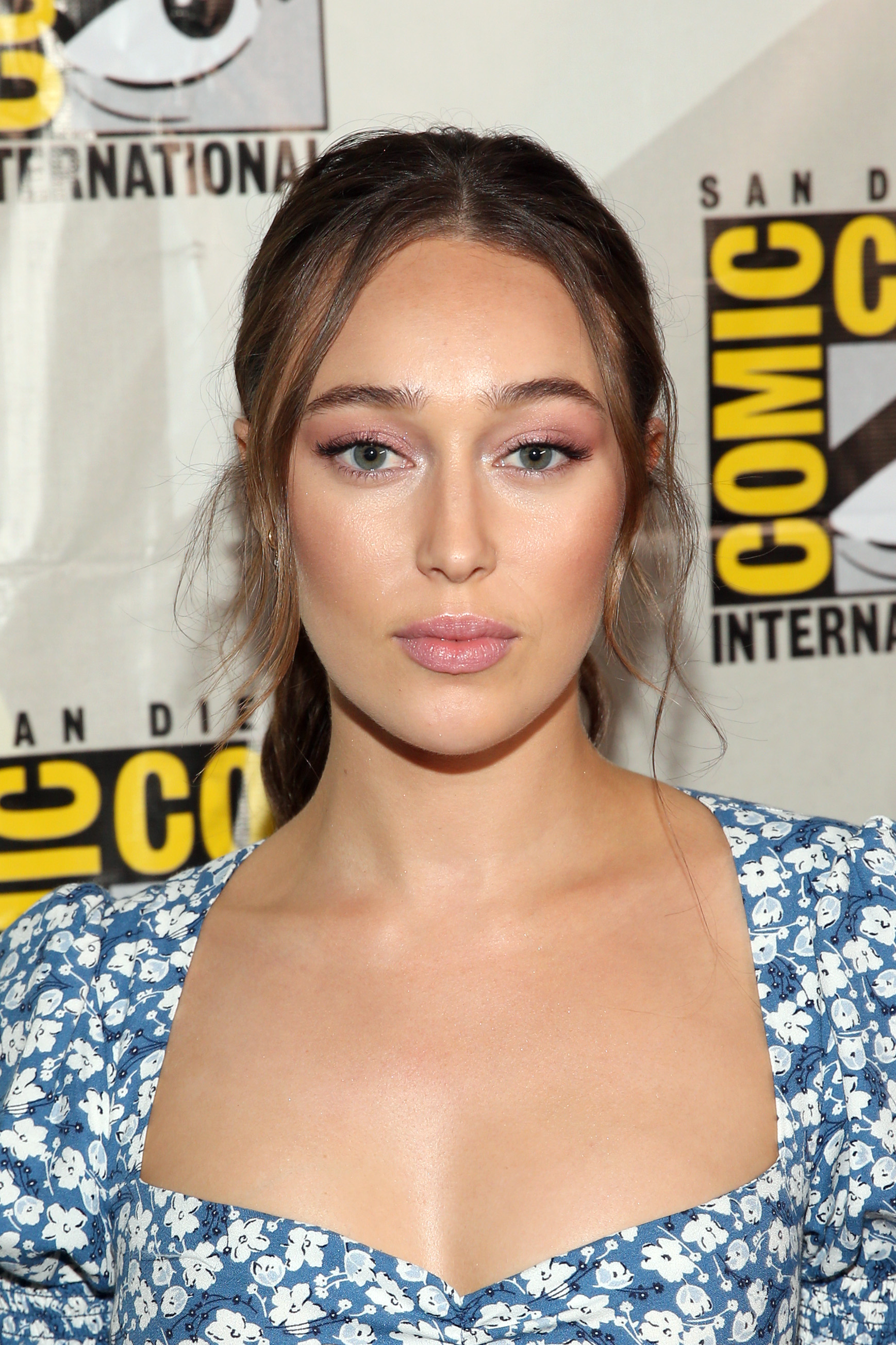 Alycia Debnam-Carey attends the 'Fear the Walking Dead' Panel at Comic Con 2019 on July 19, 2019, in San Diego, California | Source: Getty Images
