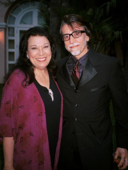 Shelly Morrison and her husband Walter Dominguez attends the Don Francisco gala June 8, 2001, in Beverly Hills, CA. | Source: Getty Images.