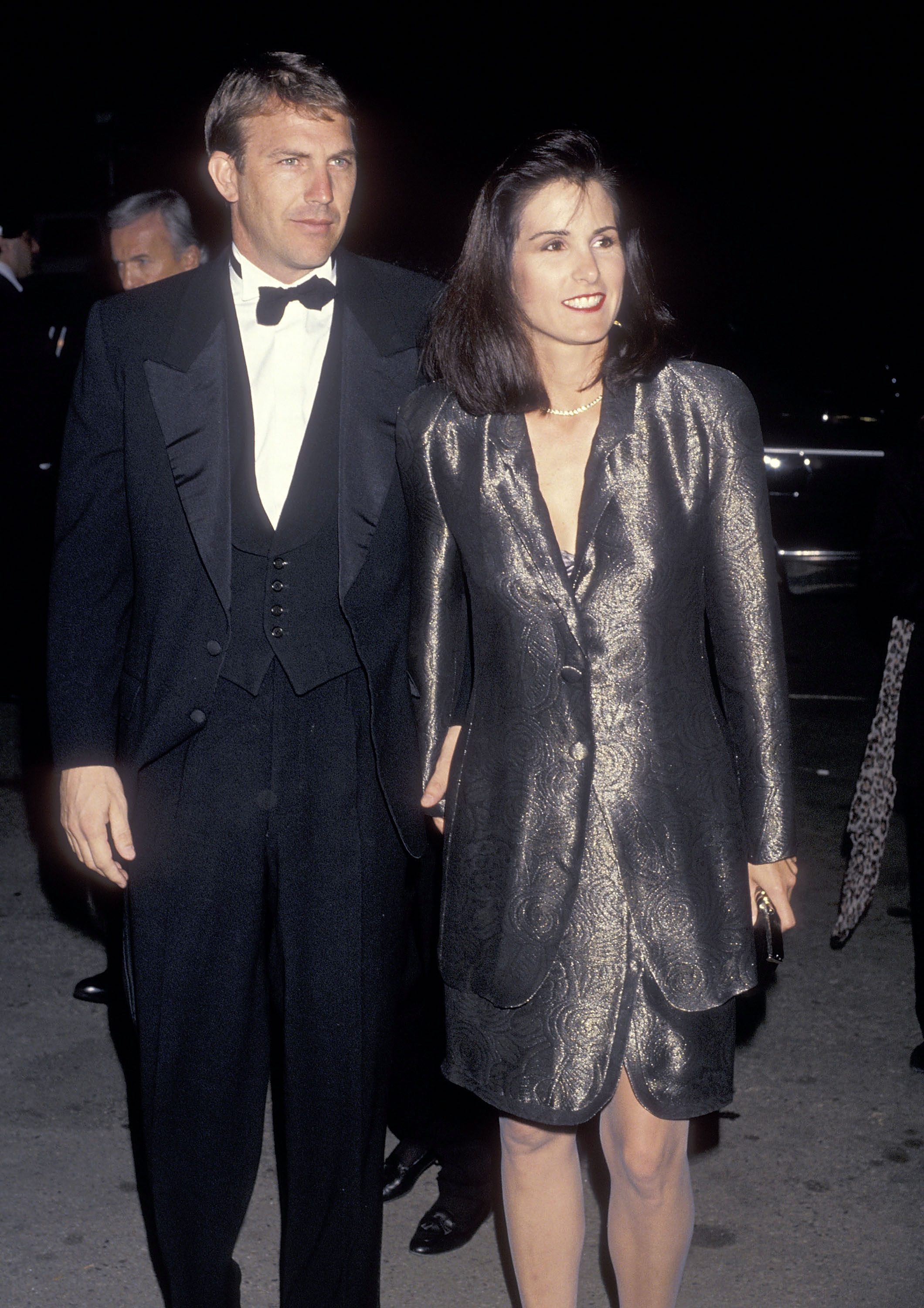 Kevin and Cindy Costner attend The Movie Awards in Universal City, California, on January 30, 1991. | Source: Getty Images