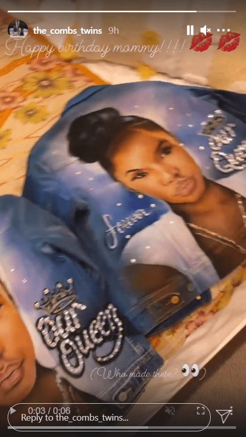 A photo of Kim Porter printed on a denim jacket in honor of her posthumous birthday. | Photo: Instagram/The_comb_twins