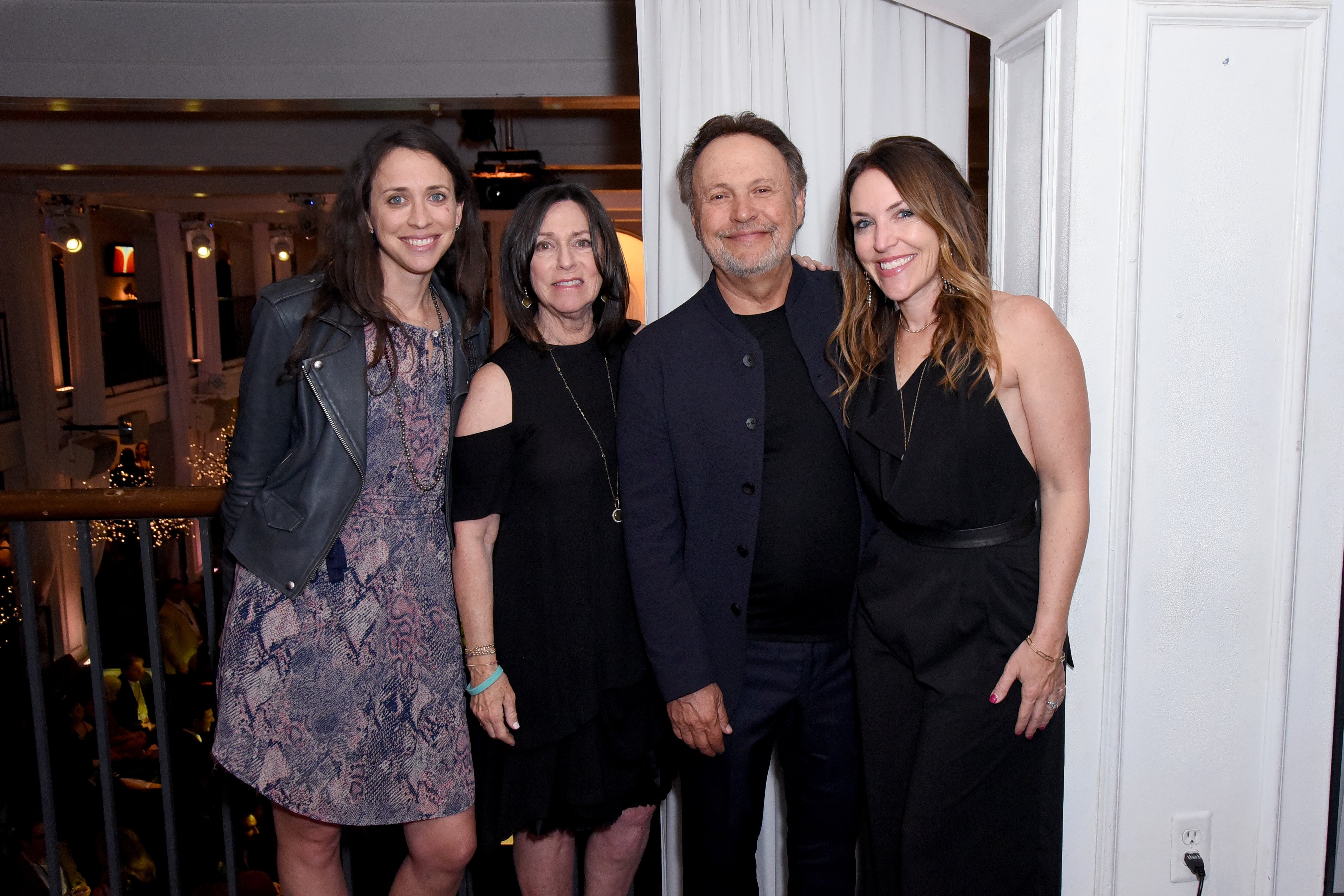 Lindsay Crystal, Janice Crystal, Billy Crystal, and Jennifer Crystal on April 11, 2019 in Hollywood, California | Source: Getty Images