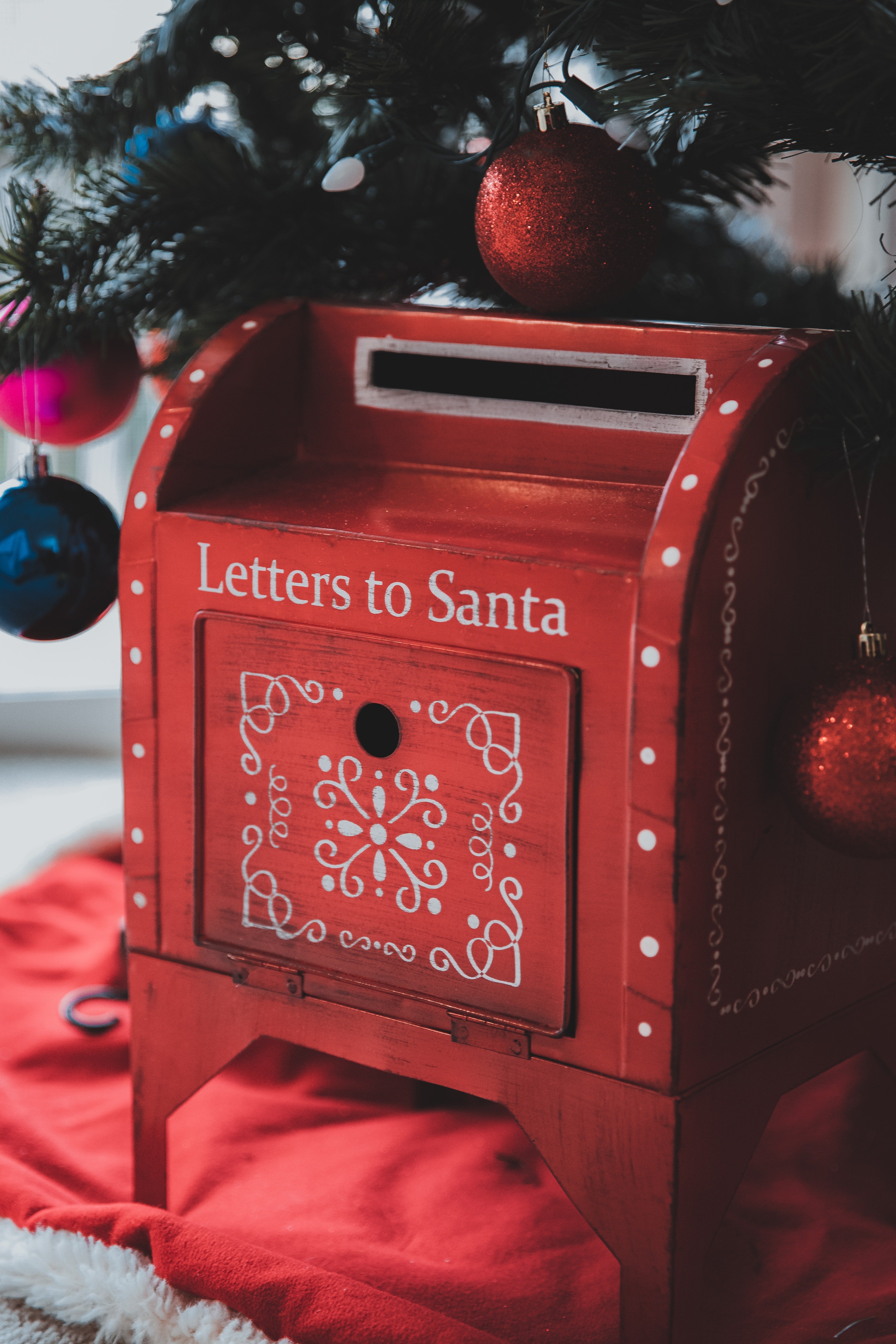 Sam wollte einen Brief an den Weihnachtsmann schicken | Quelle: Pexels