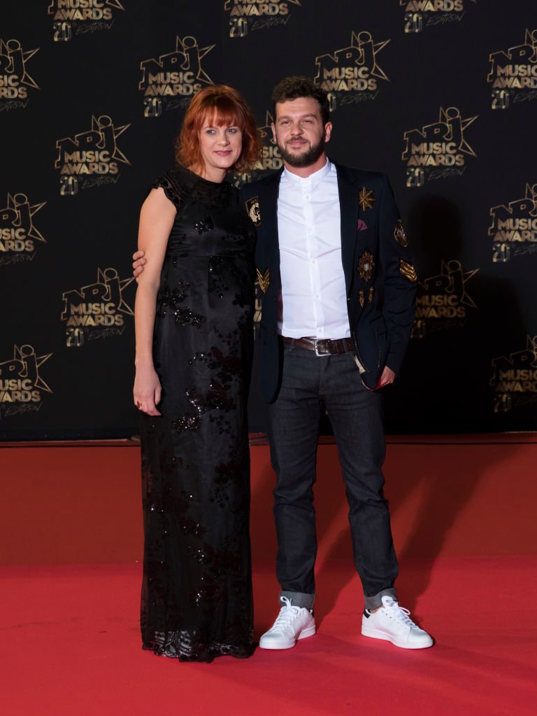 Claudio Capeo et sa femme assistent aux 20èmes NRJ Music Awards à Cannes. | Getty Images Claudio Capeo et sa femme assistent aux 20èmes NRJ Music Awards à Cannes. | Getty Images