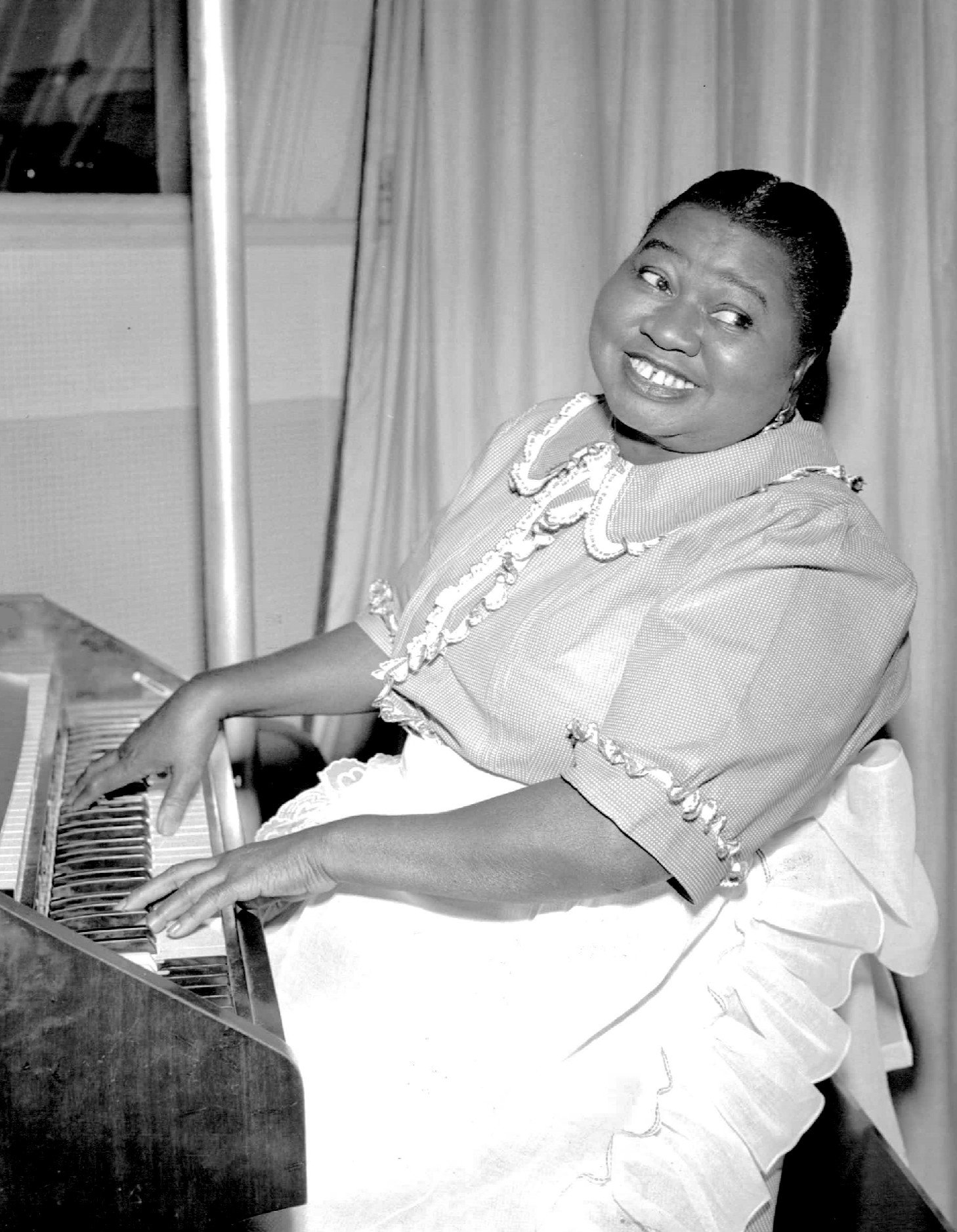 Hattie McDaniel as Beulah in 1951. | Source: Wikimedia Commons Images, Public Domain