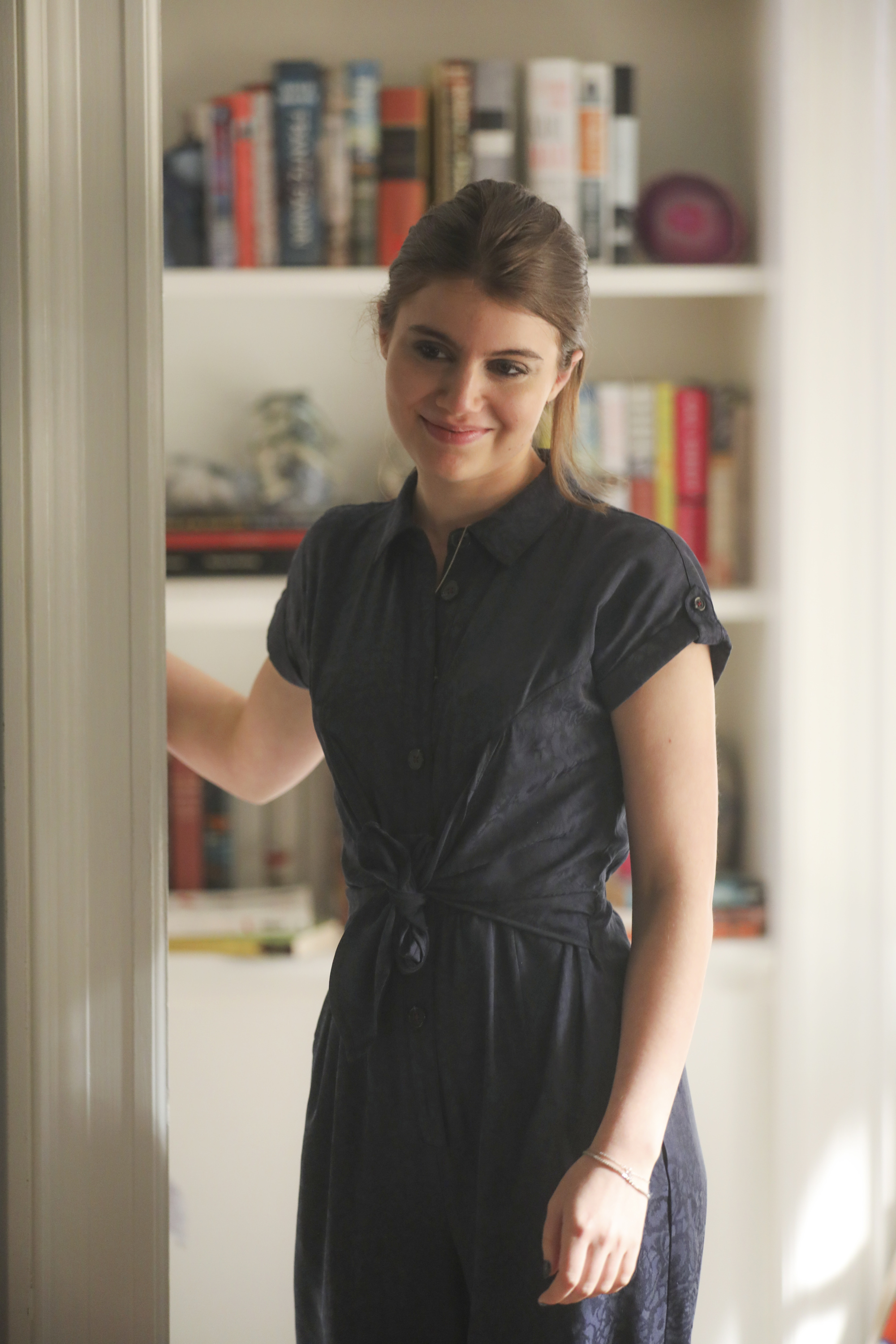 Sami Gayle on the set of "Blue Bloods" in 2018. | Source: Getty Images