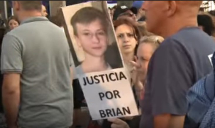Manifestación por Brian (Foto: YouTube/Télam) Manifestación por Brian (Foto: YouTube/Télam)
