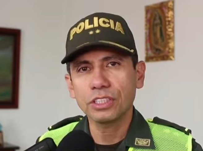 General Manuel Vásquez, comandante de la Policía de Bucaramanga da declaraciones sobre el caso | Foto: YouTube/Noticias Caracol General Manuel Vásquez, comandante de la Policía de Bucaramanga da declaraciones sobre el caso | Foto: YouTube/Noticias Caracol