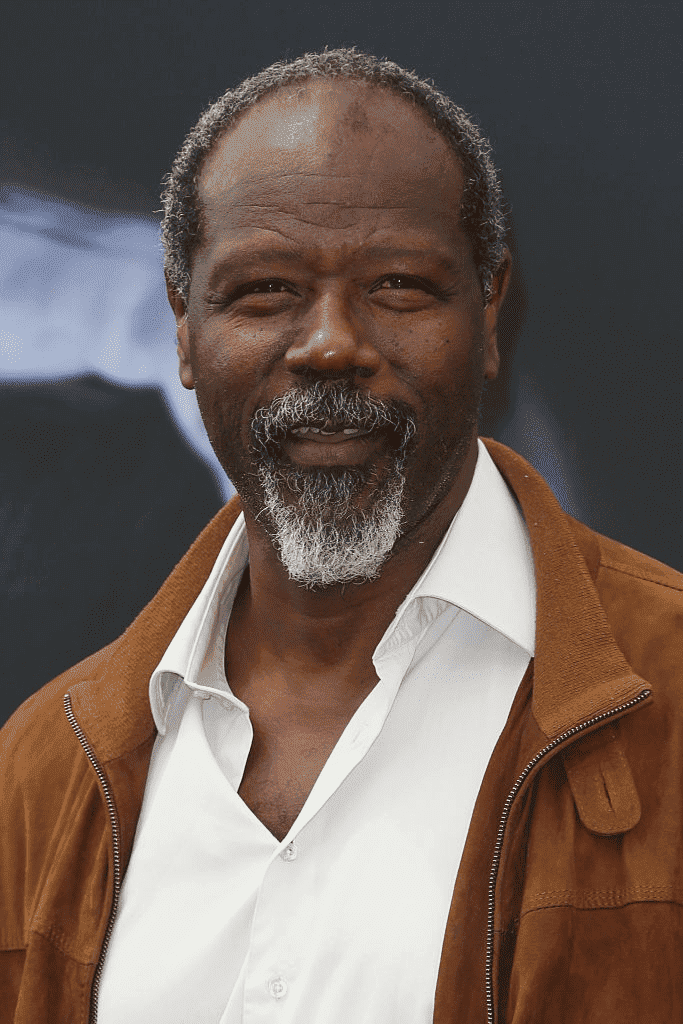 Jean-Michel Martial pose lors d'un photocall pour la série télévisée "PROFILAGE" | Source : Getty Images Jean-Michel Martial pose lors d'un photocall pour la série télévisée "PROFILAGE" | Source : Getty Images