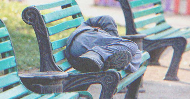 Ein Obdachloser lebte im Park. | Quelle: Shutterstock