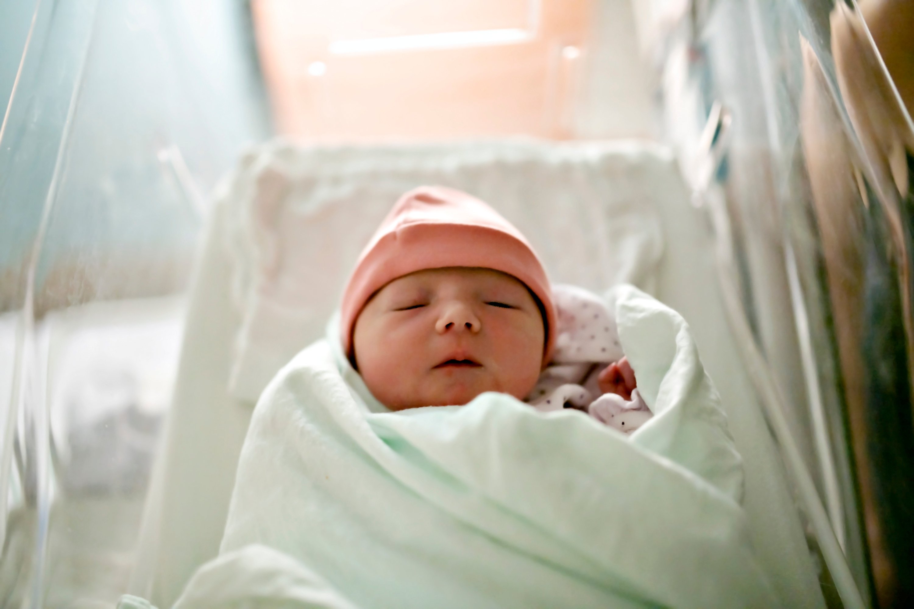 A newborn baby. | Source: Shutterstock