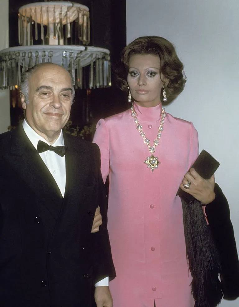 Sophia Loren and Carlo Ponti , New York City - September 24, 1970. | Source: Getty Images
