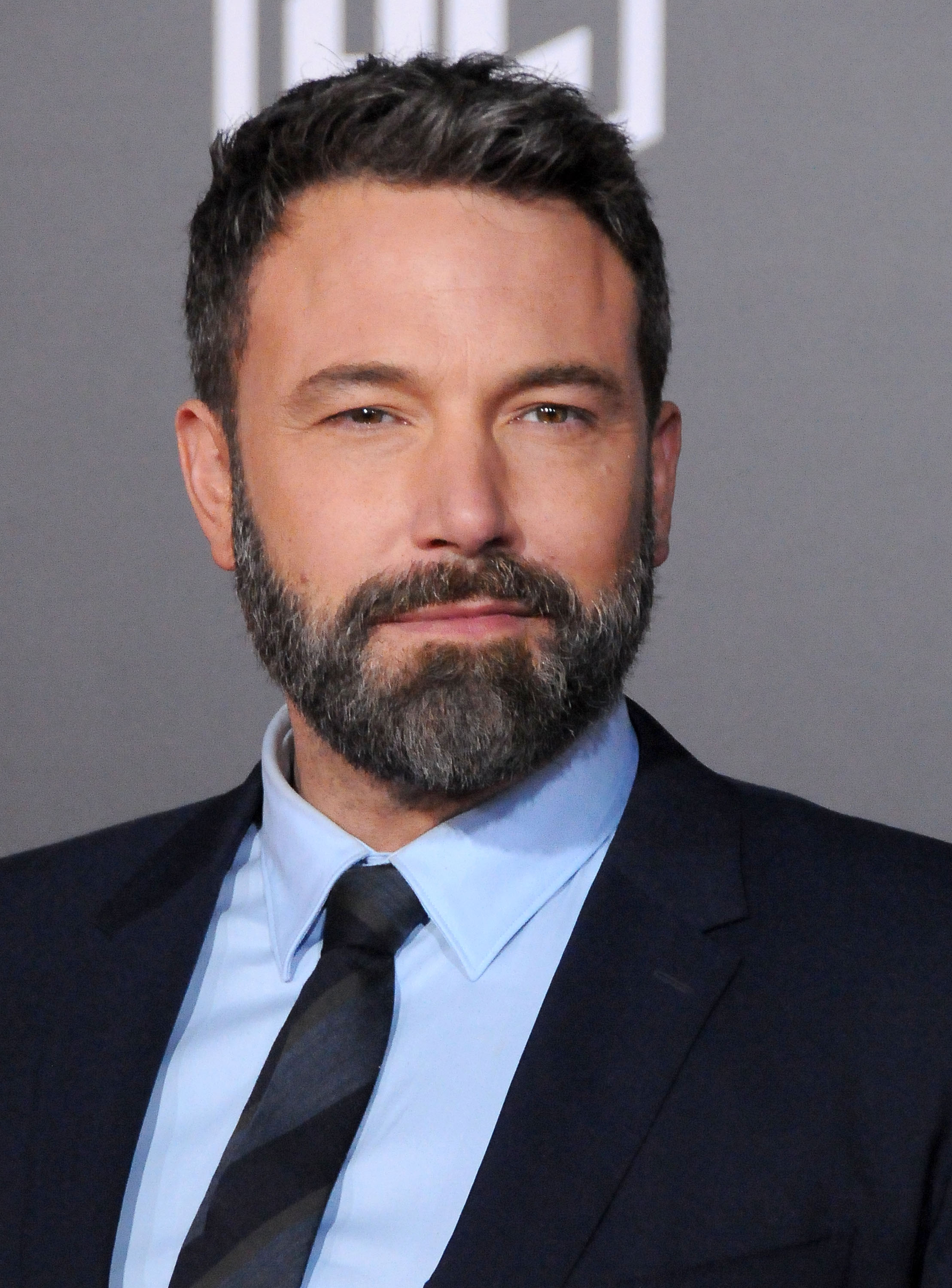 Ben Affleck attends the premiere of Warner Bros. Pictures' 'Justice League' on November 13, 2017 in Hollywood, California. | Source: Getty Images.