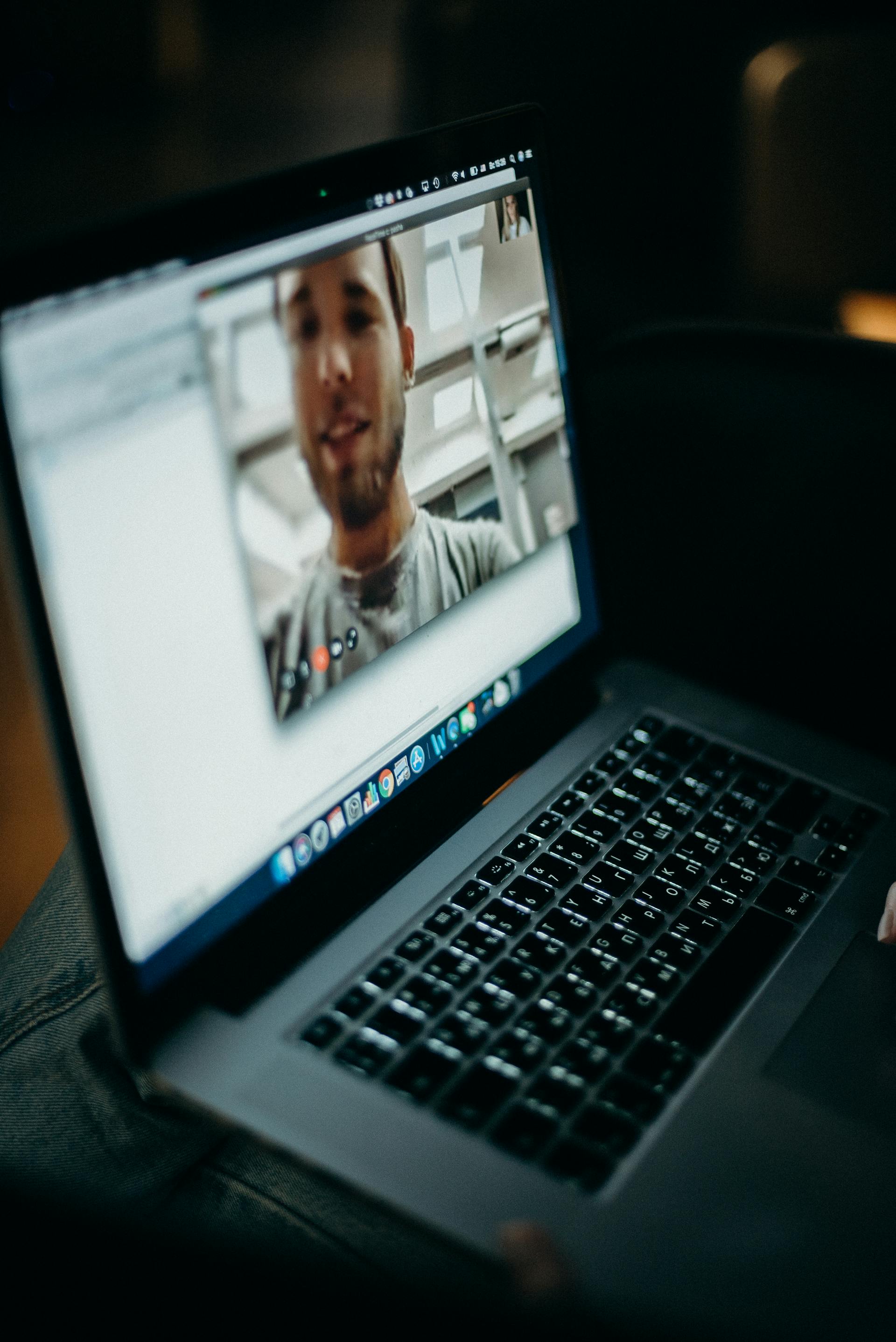 A person on a video call | Source: Pexels