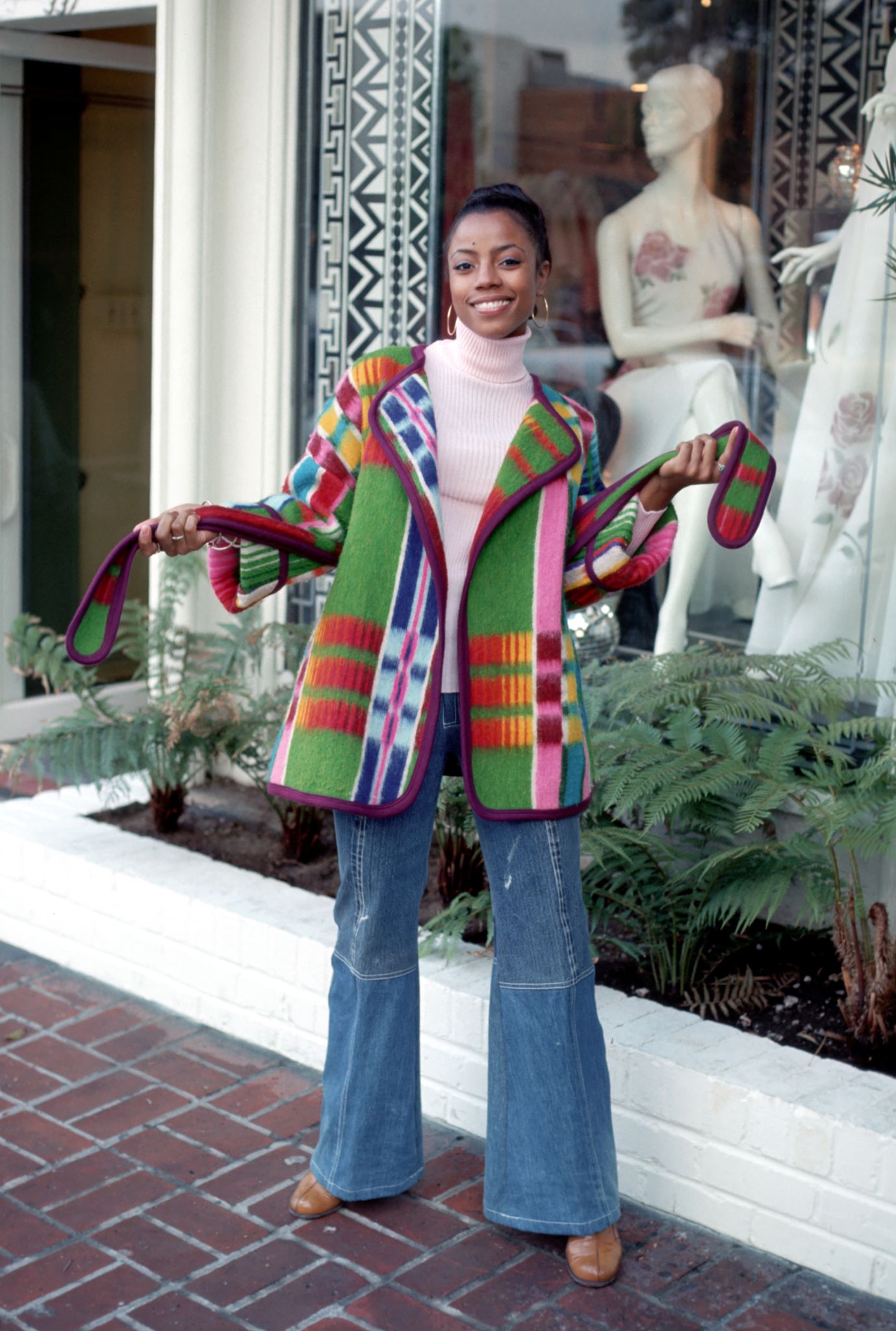'Good Times' star BernNadette Stanis poses for a portrait in February 1975 in Los Angeles, California. | Getty Images