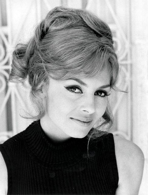 Michèle Mercier dans sa jeunesse. l Source: Flickr