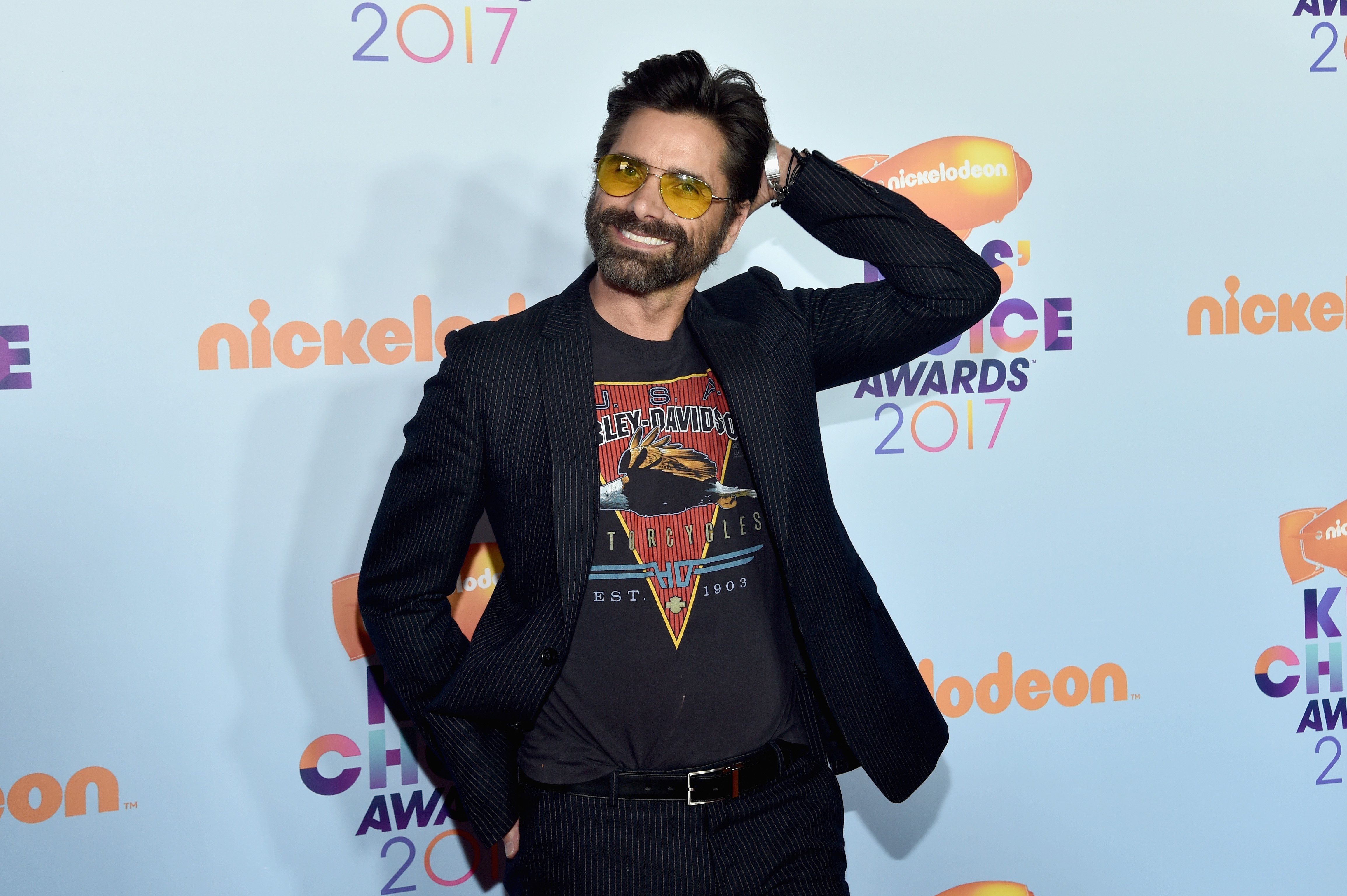  Actor John Stamos at Nickelodeon's 2017 Kids' Choice Awards at USC Galen Center on March 11, 2017| Photo: Getty Images