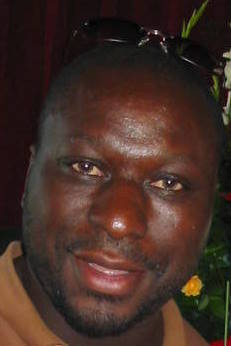 Le comédien Mouss Diouf en 2006. | Source : Wikimedia Commons.