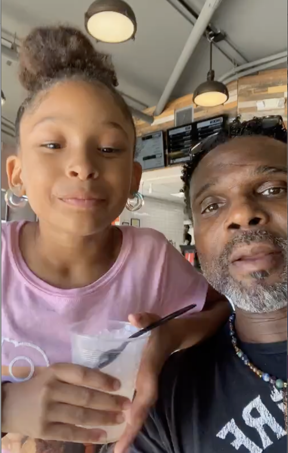 Darius McCrary poses with his daughter Zoey, from a post dated August 22, 2024 | Source: Instagram/dariusmccrary