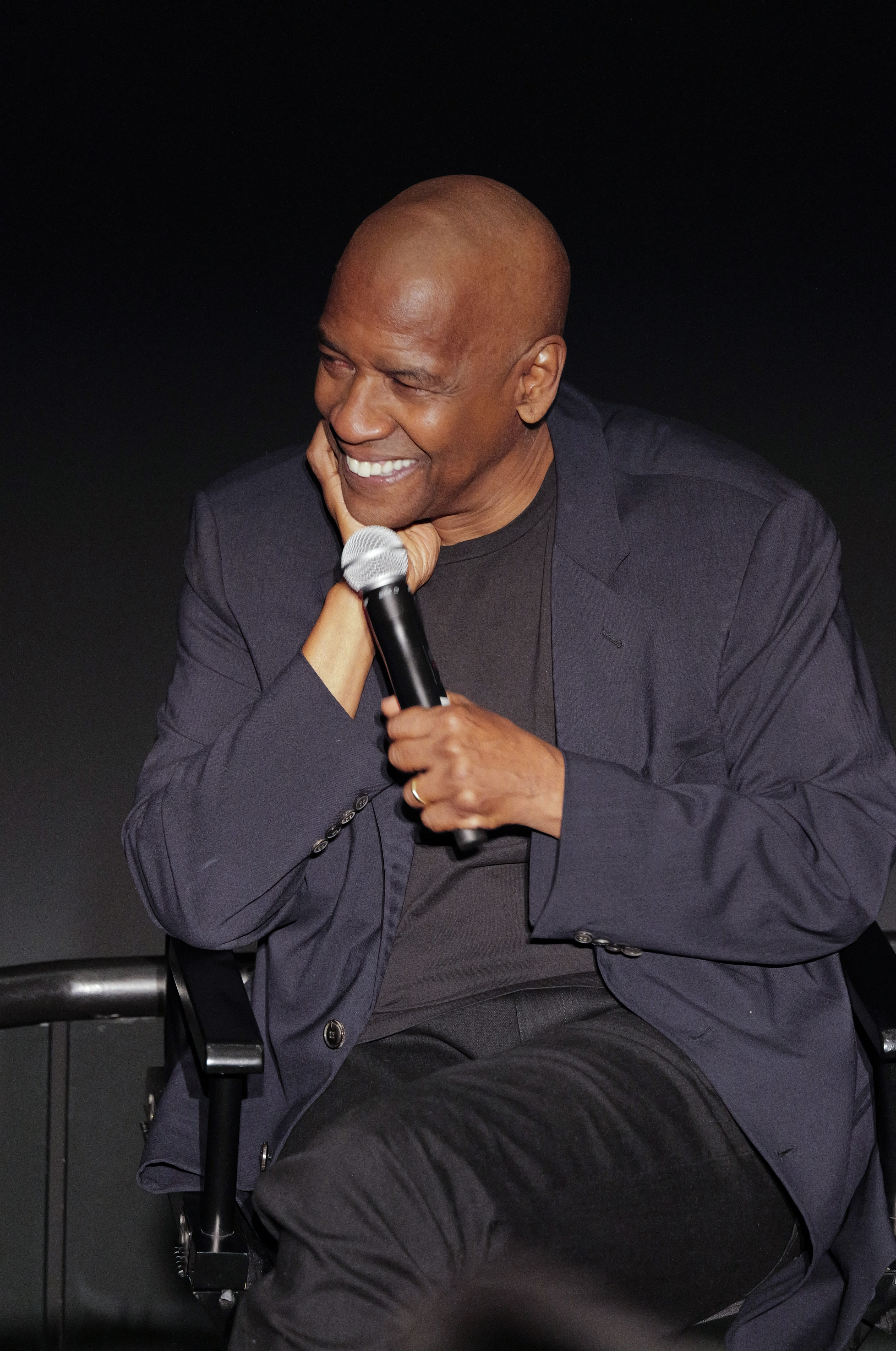 Denzel Washington participating in the Q&A session during the Special Screening of "Gladiator II" in New York on October 21, 2024 | Source: Getty Images