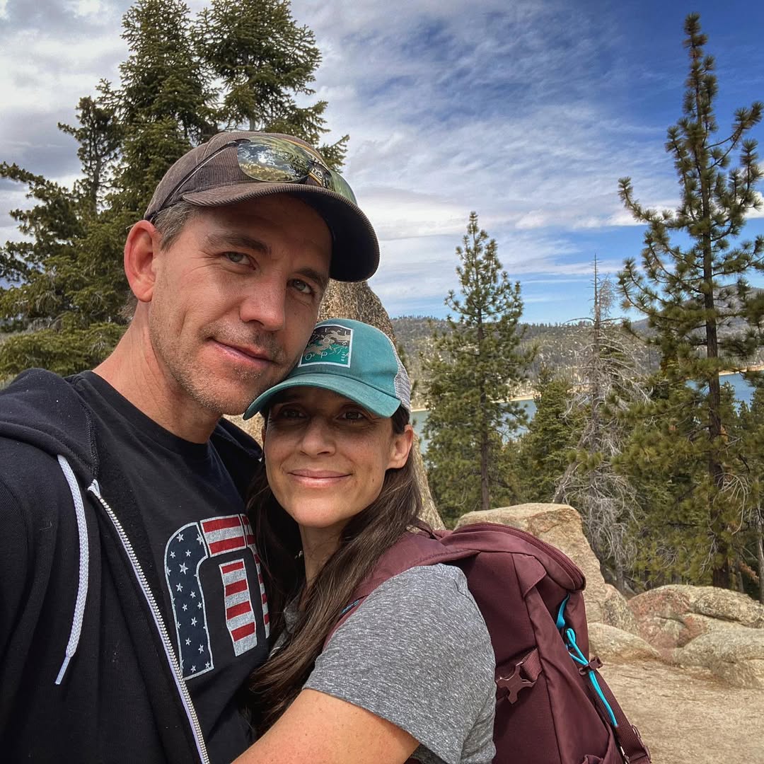 Brian and Kelly Dietzen from a post dated April 6, 2021. | Source: Instagram/briankdietzen