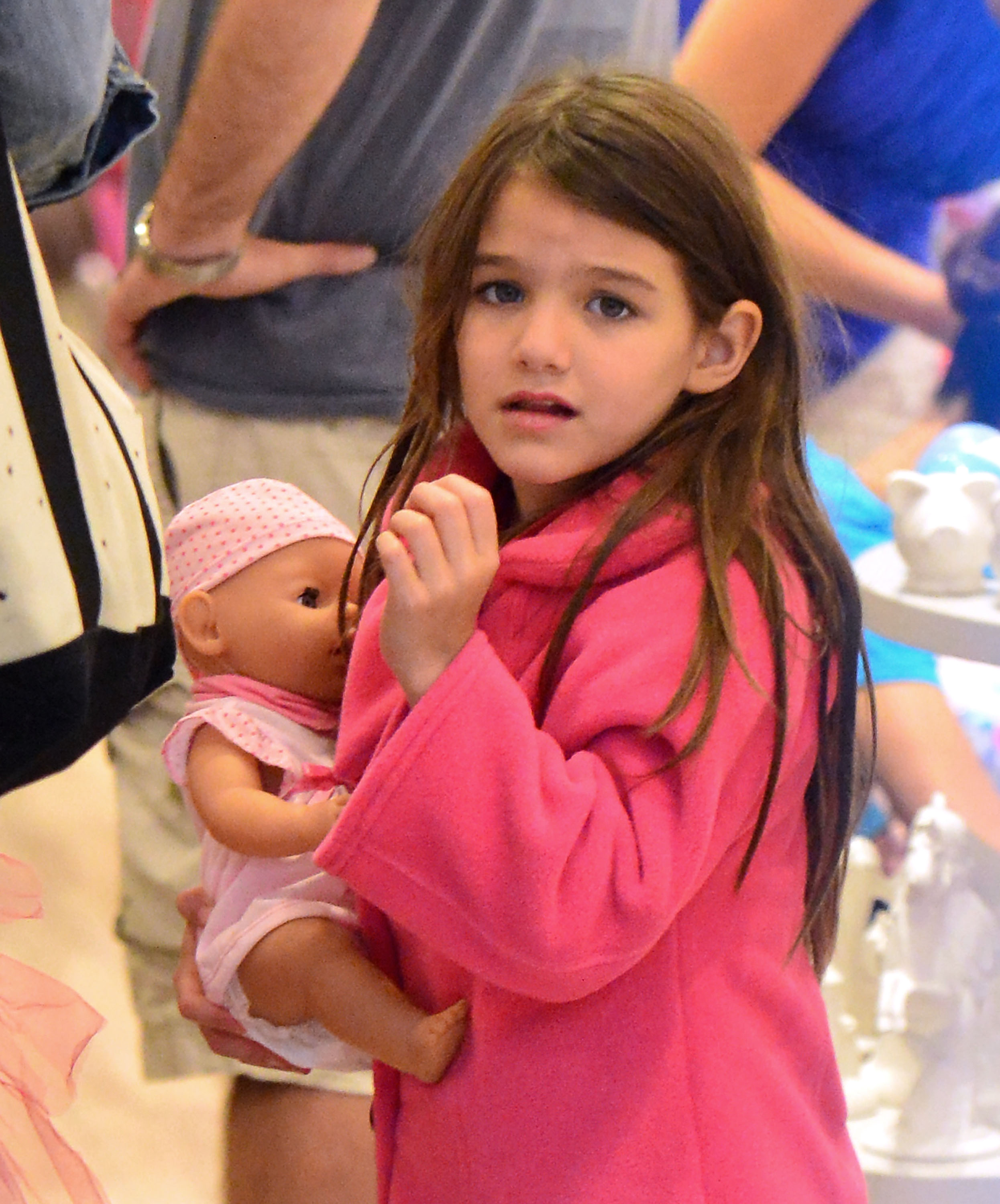 Suri Cruise in New York on August 20, 2012. | Source: Getty Images