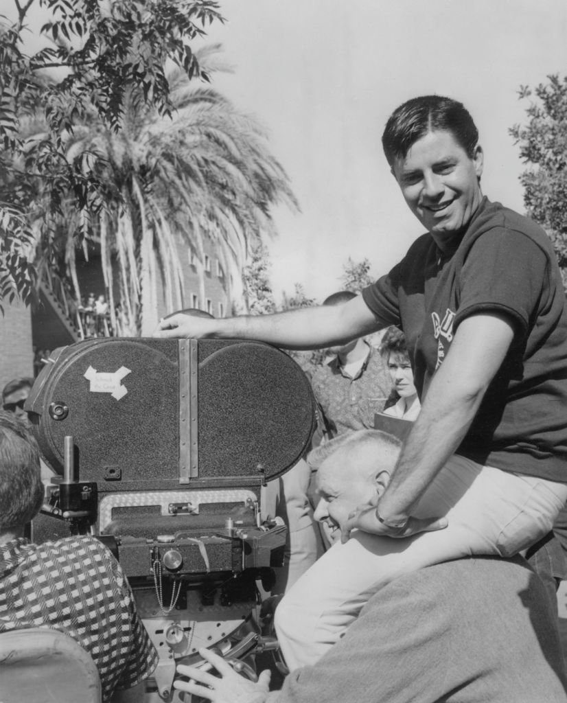 American actor and comedian Jerry Lewis being filmed on location at a college campus in Tempe, Arizona, circa 1963 | Source: Getty Images