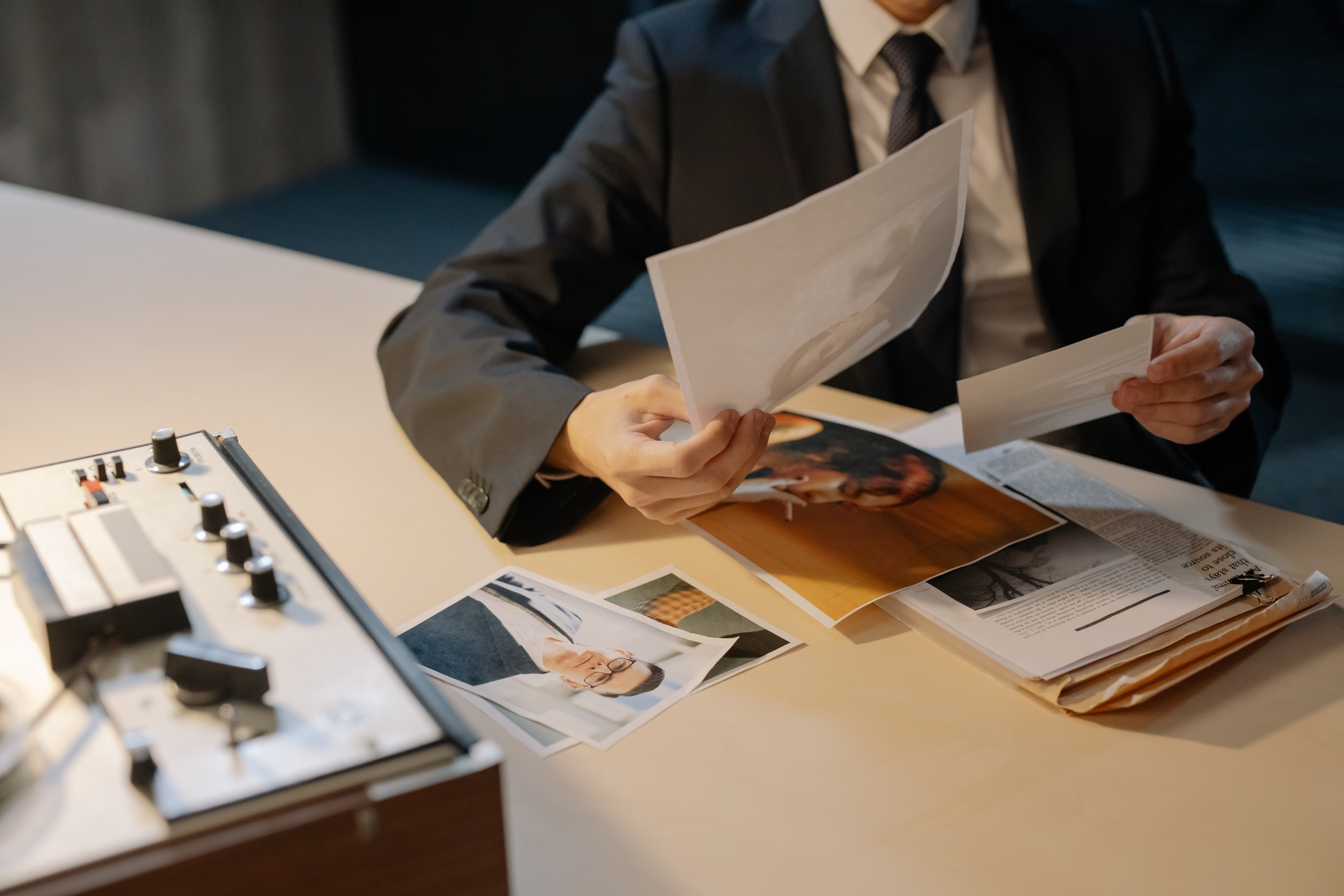 Josh ran a small detective agency | Photo: Pexels
