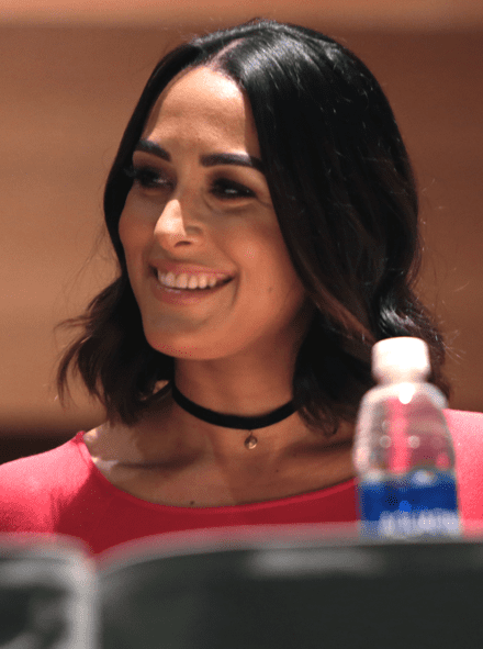 Brie Bella speaking at the Phoenix Comicon Fan Fest at the Phoenix Convention Center in Phoenix, Arizona on October 23, 2016| Photo: Gage Skidmore, Brie Bella 2016, CC BY-SA 2.0