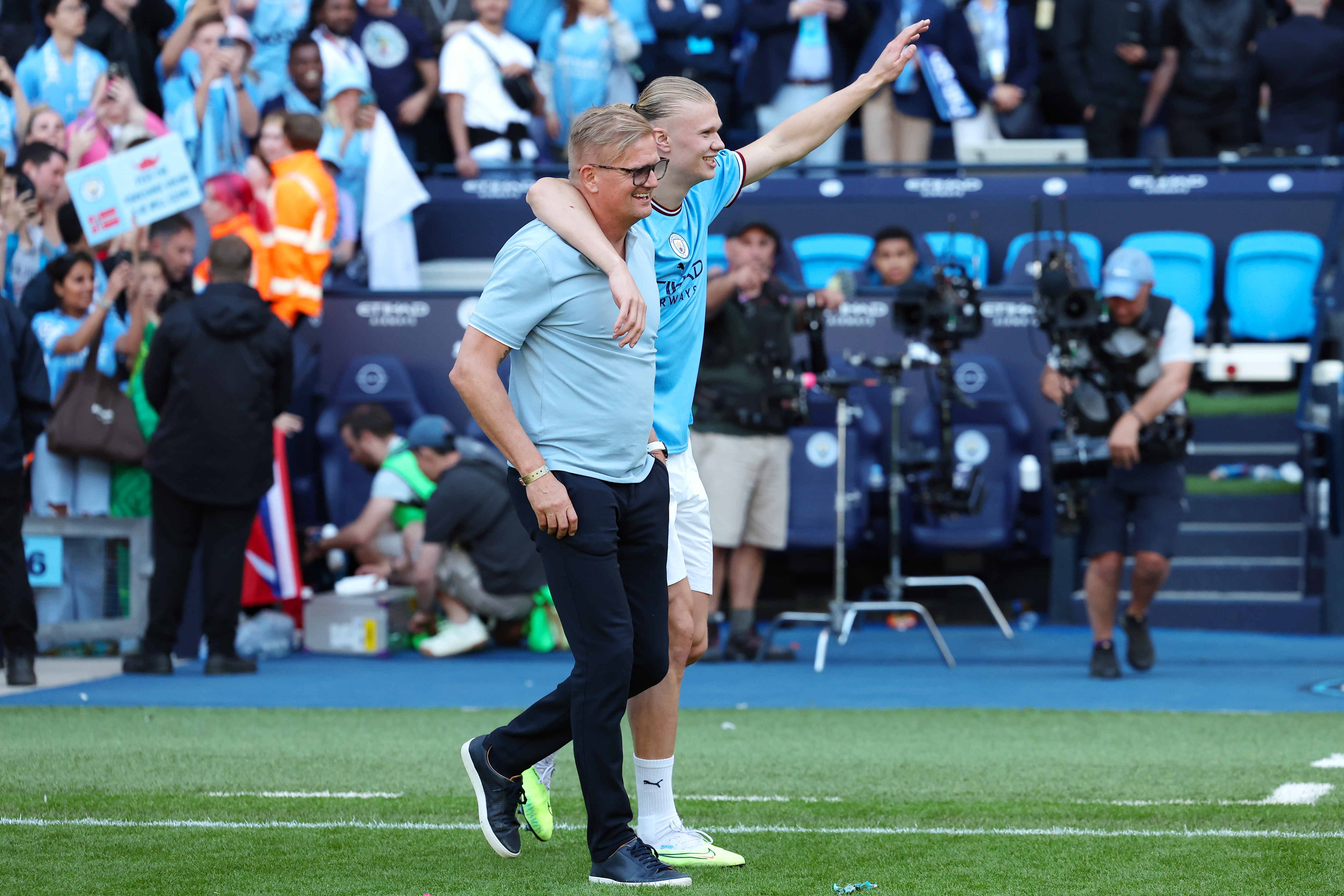 Erling Haaland and Alfie Haaland at Etihad Stadium on May 21, 2023, in Manchester, England. | Source: Getty Images