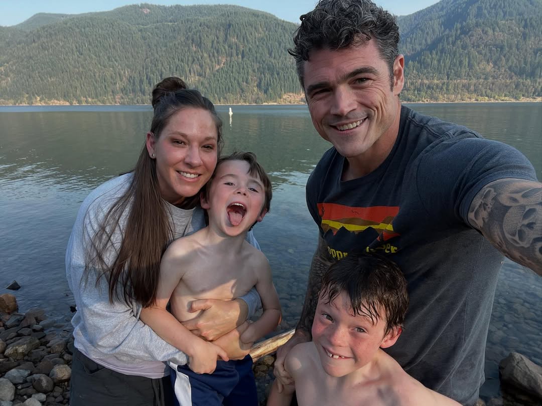 Joe, Heather, and the boys | Source: Instagram/joekent16jan19