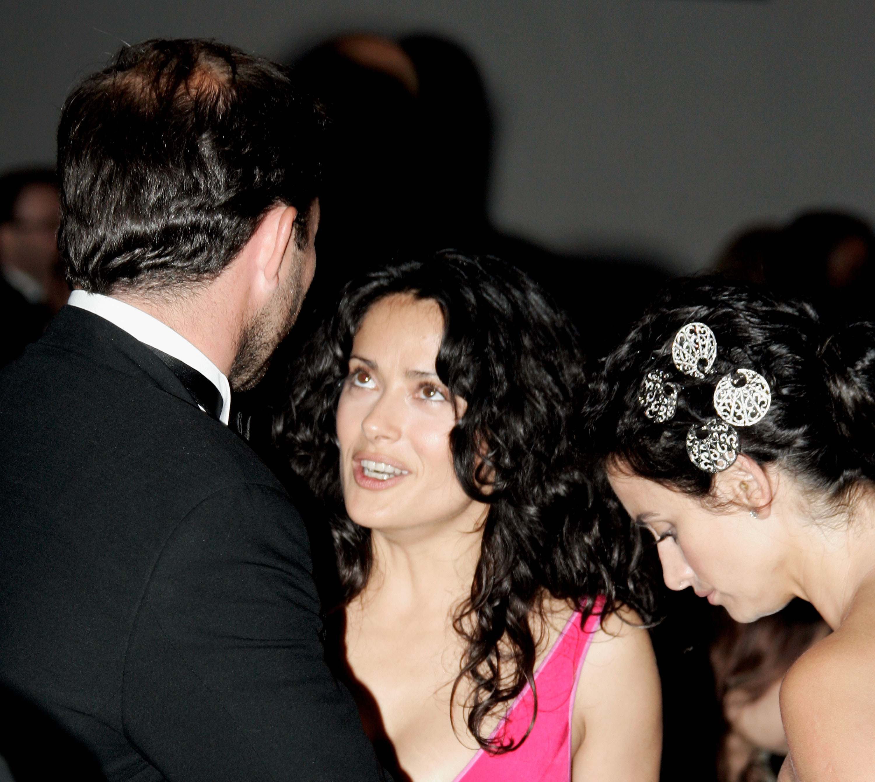 Harvey Weinstein talks with Salma Hayek on May 19, 2005 | Source: Getty Images