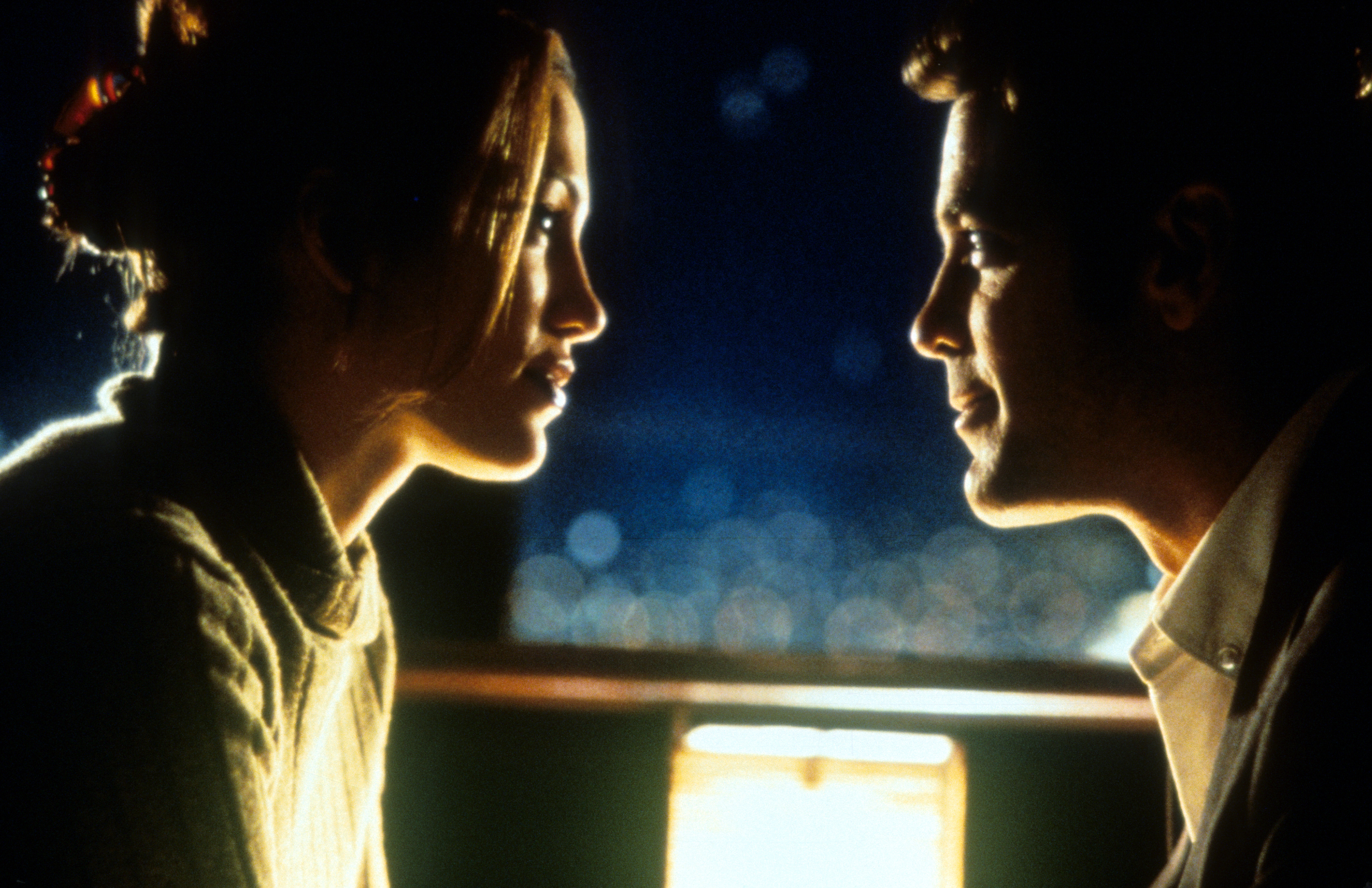 Jennifer Lopez and George Clooney pictured together in a scene from the film "Out Of Sight," in 1998 | Source: Getty Images