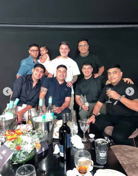 Mariano and Rodrigo Robles with friends in a photo shared on April 6, 2026  | Source: Instagram/rodrirobles10