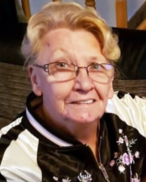 Gladys Lewis, Verstorbene Großmutter der Familie Lewis | Quelle: YouTube/Channel 4 News